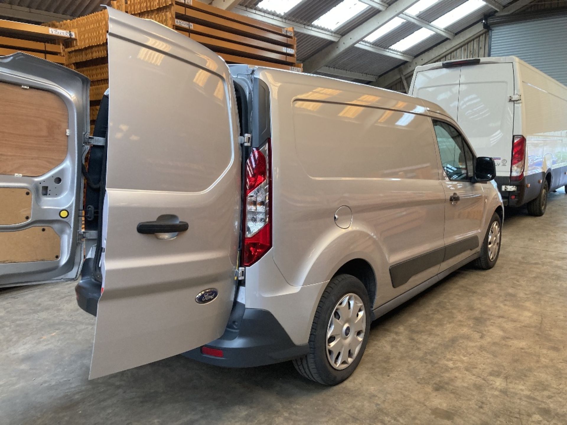 Ford Transit Connect 240 Trend L2 Diesel Silver Van Registration Number - YN67TNF - Image 8 of 26