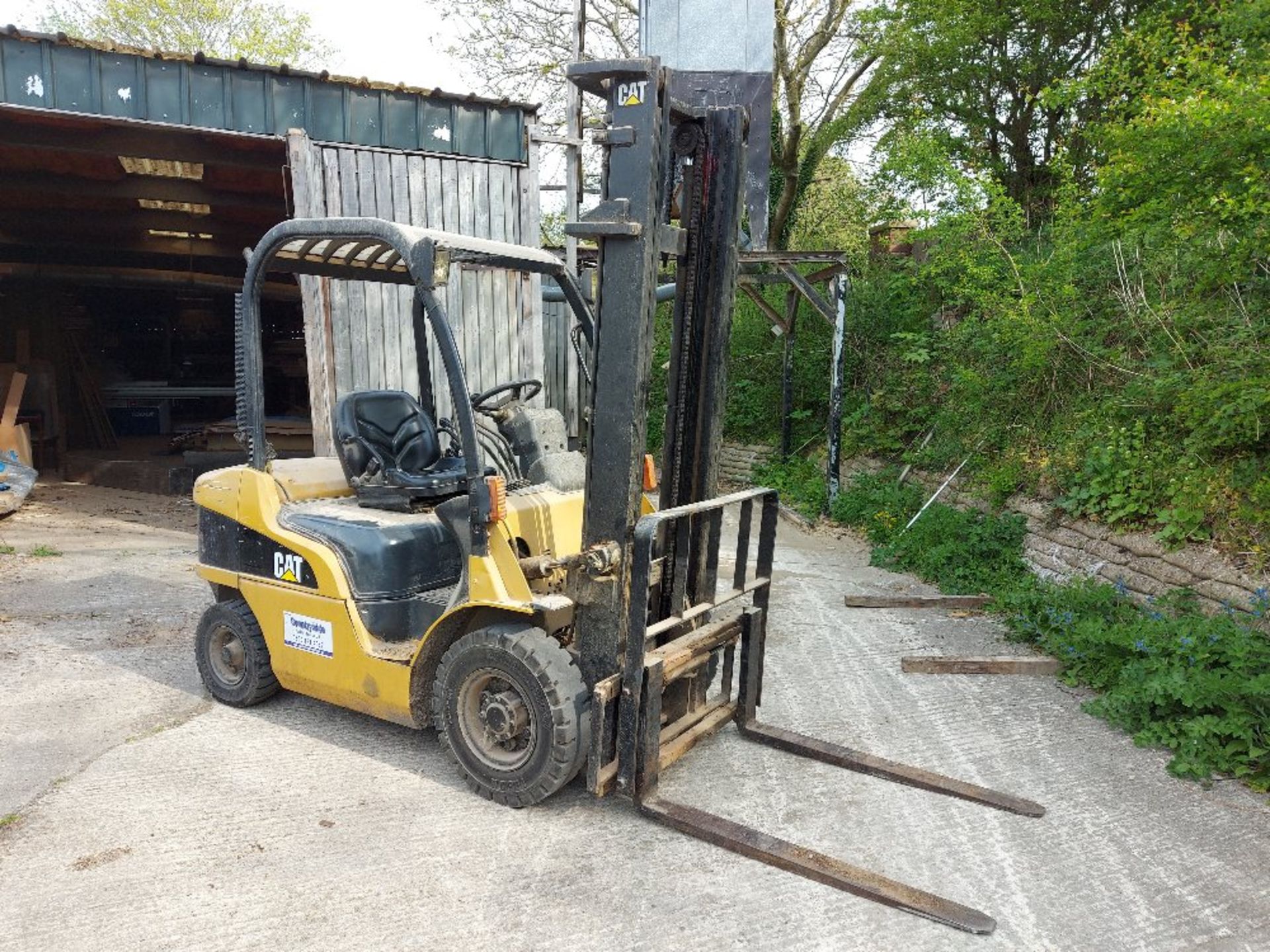 Caterpillar DP25N 2.5T Diesel Forklift Truck