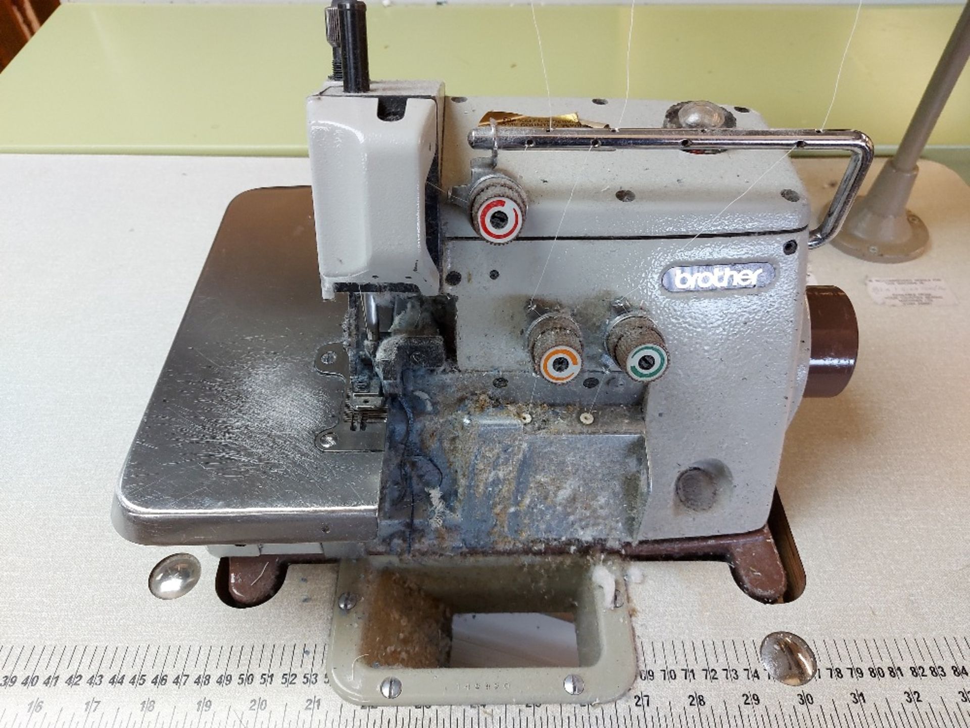 Brother EF4-B511 3-Thread Industrial Overlocker Sewing Machine - Image 2 of 4