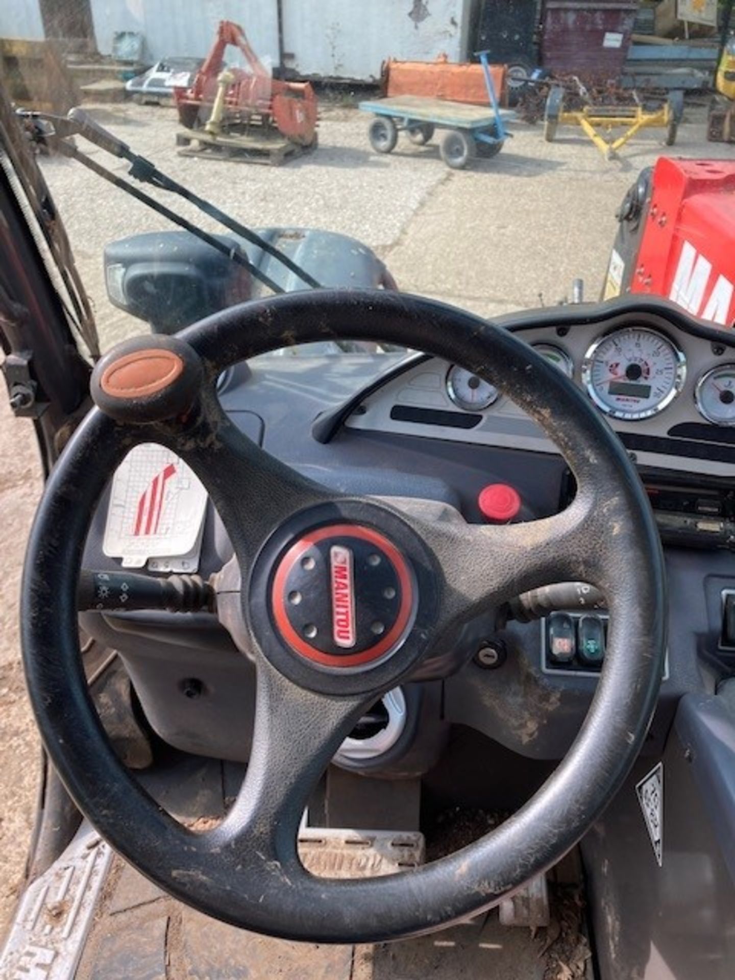 Manitou MLT-735-120-LSU Turbo 4x4 Powershift 3500KG Telehandler - Image 10 of 18