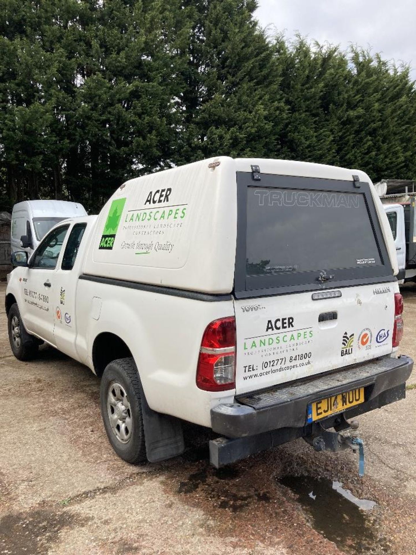 Toyota Hilux Active D-D 4X4 Utility Truck - Image 8 of 17