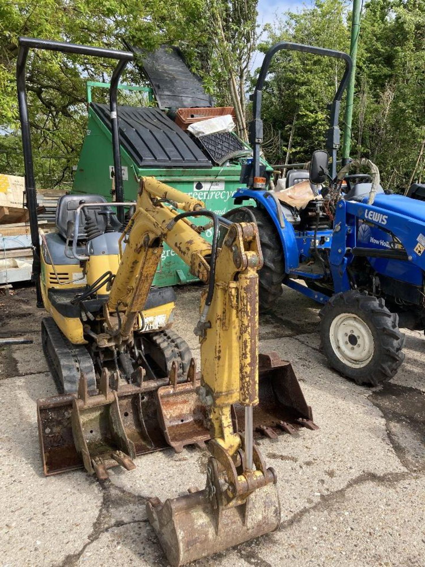 Komatsu PC03 Micro Shovel Excavator - Image 3 of 18