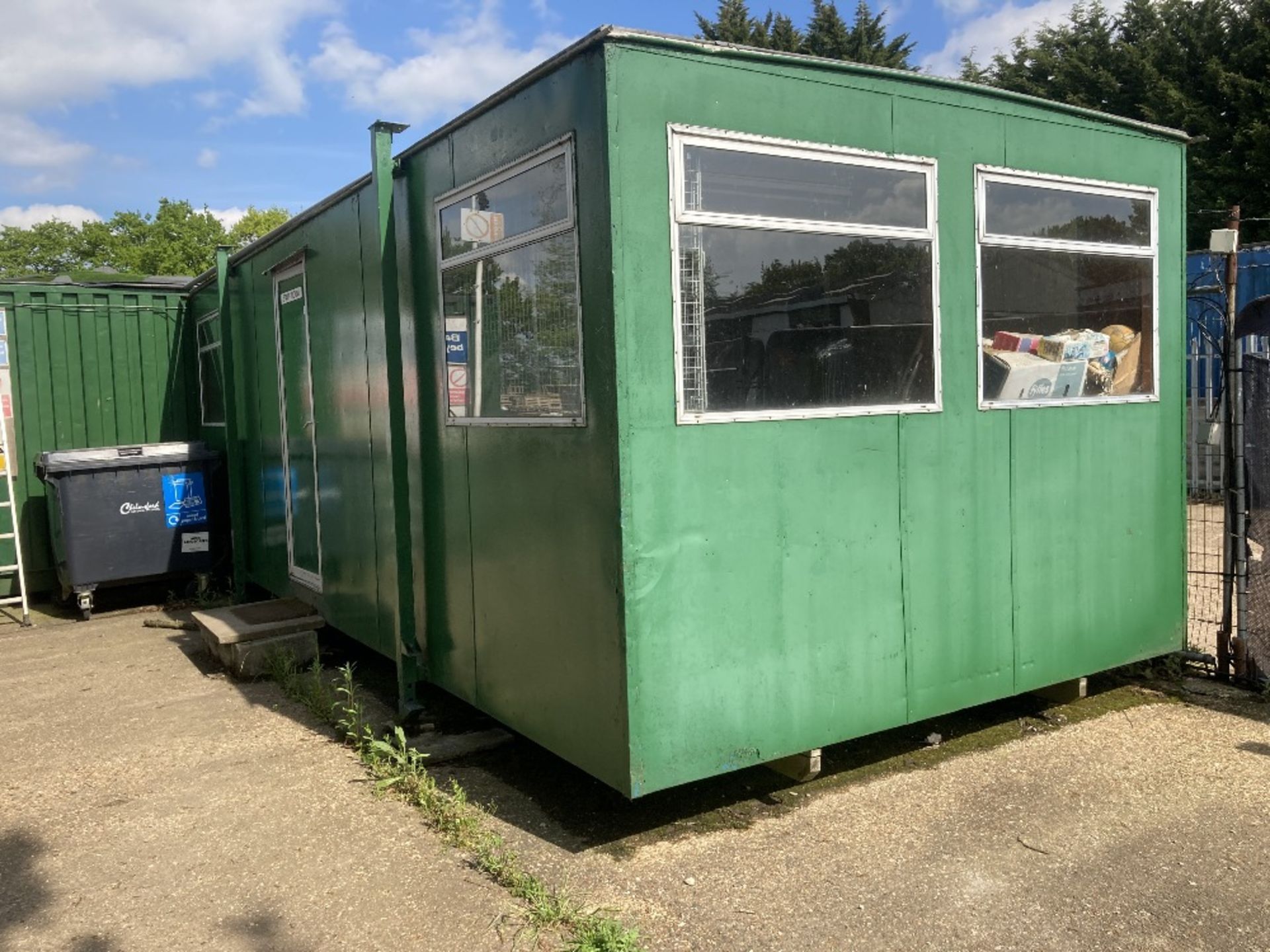22' Staff Room / Canteen Container & Contents - Image 2 of 6