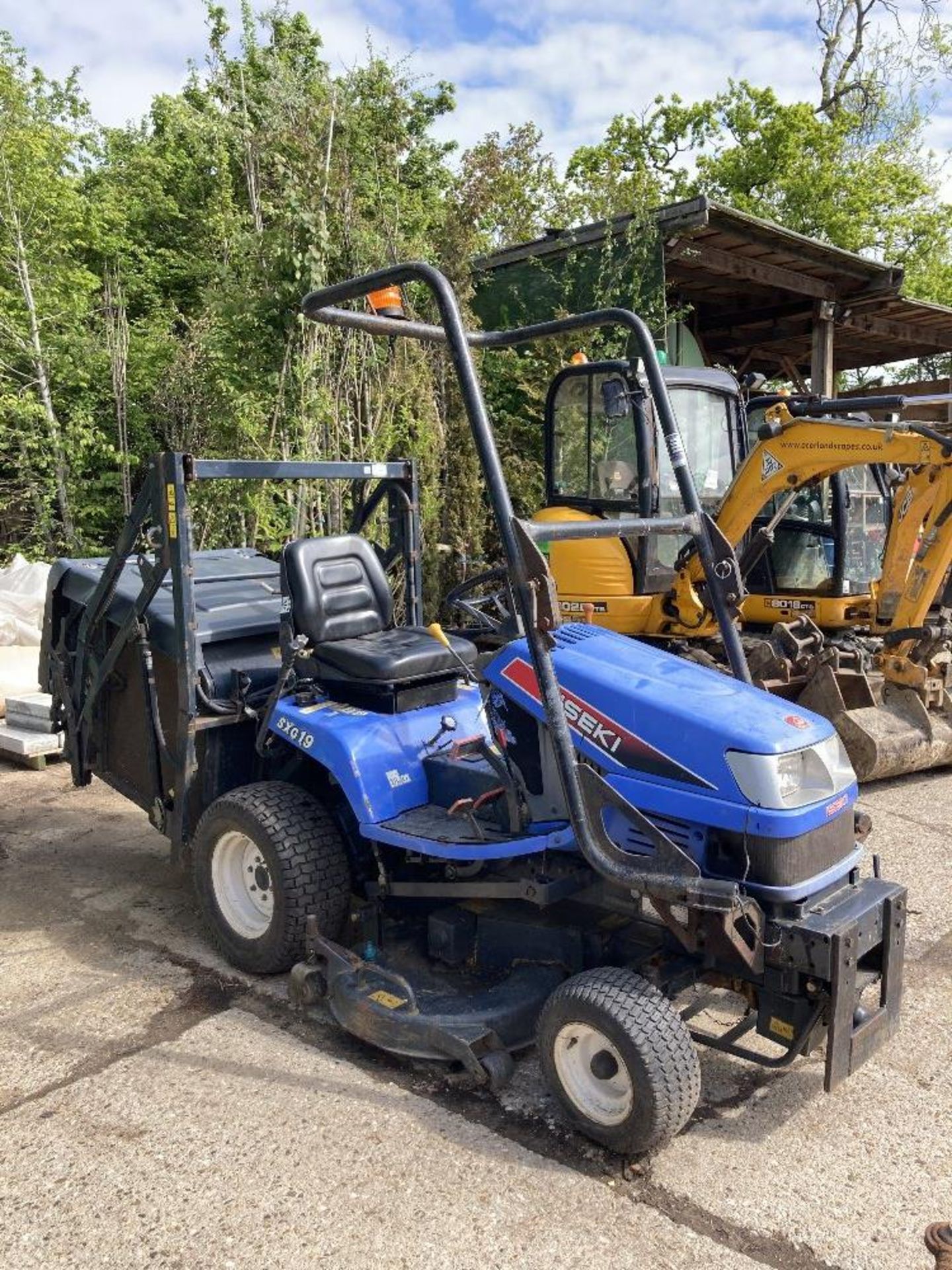 Iseki SXG19H Ride On Lawn Mower