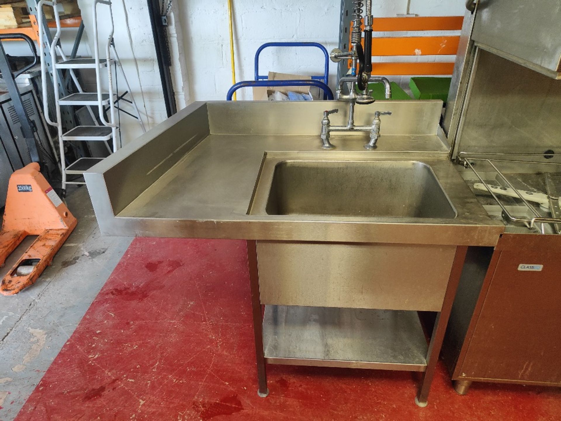 Class EQ P500 AWS Pass-through Dishwasher with Rinsing Basin and Drying Table - Image 5 of 9