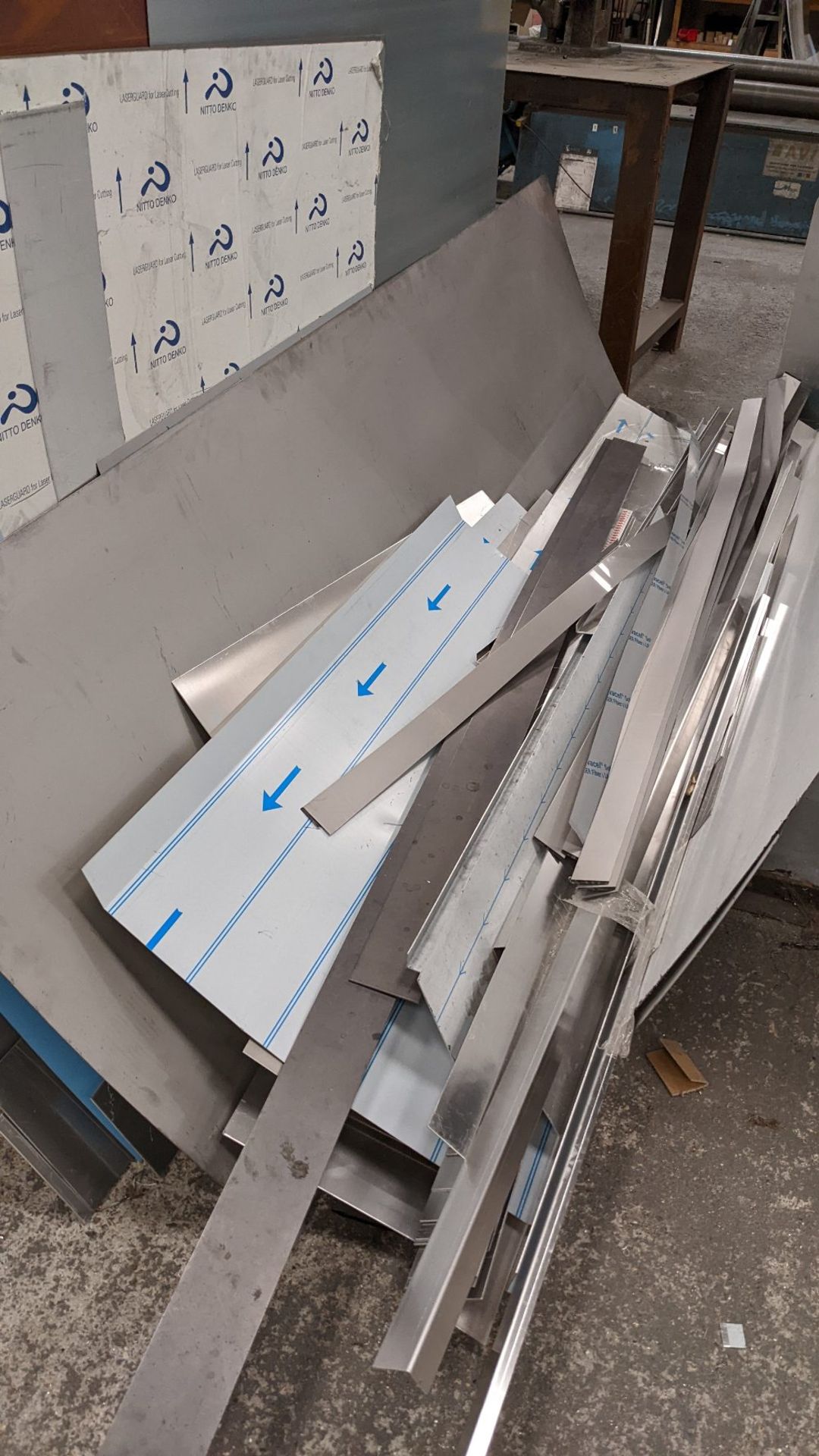 Contents of rack: Quantity Stainless steel & aluminium sheet offcuts - Image 4 of 7