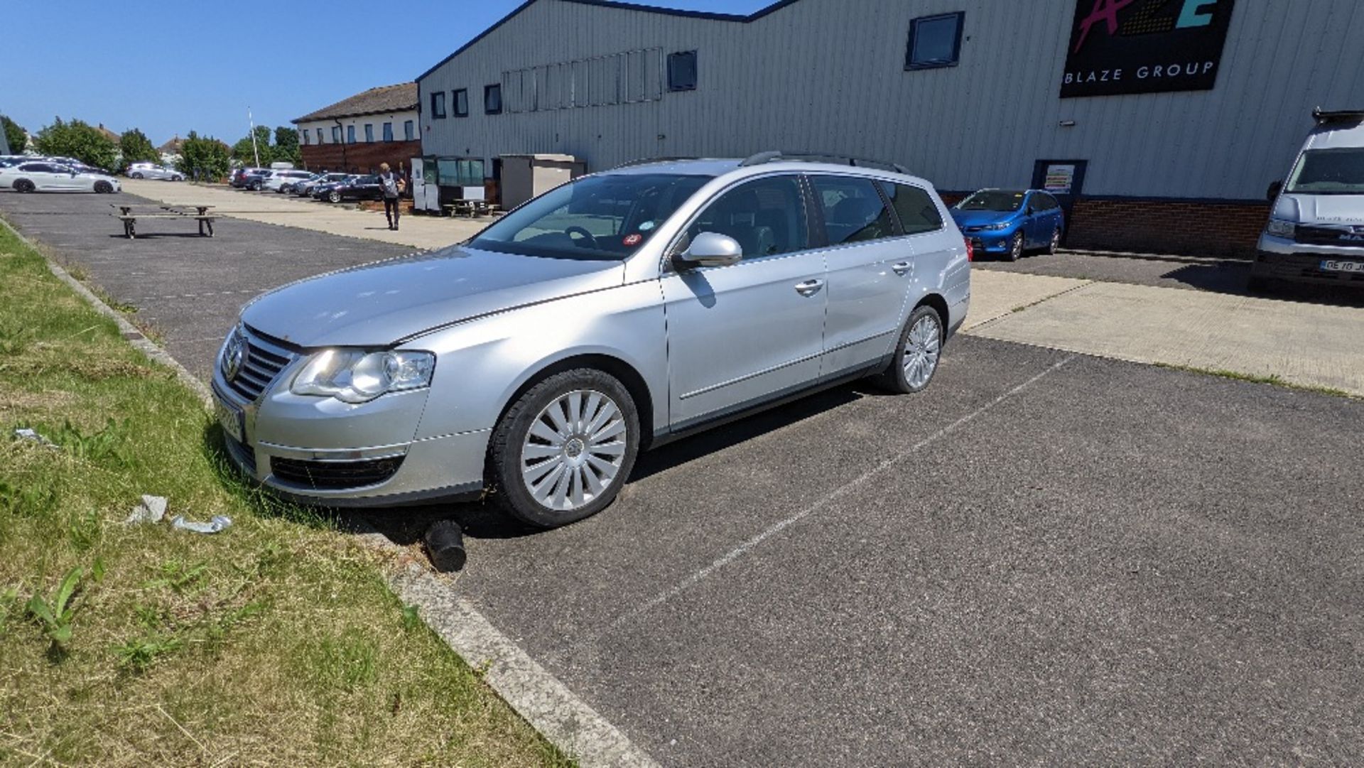 (2010) Volkswagen Passat Highline TDI - KP60 POU - Image 7 of 11