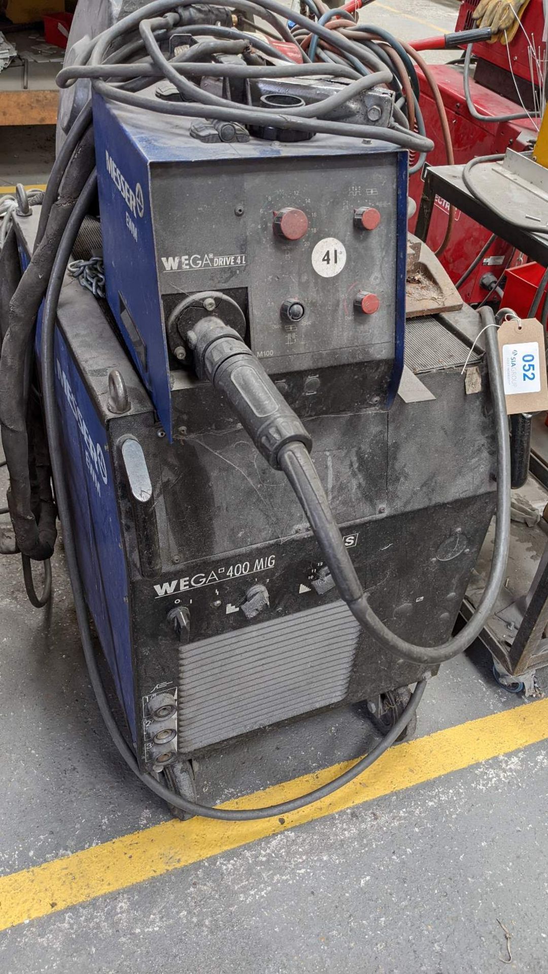 Messer Wega 400 MIG DG 3-phase welder with Messer Wega Drive 4L wire feed - Image 2 of 4