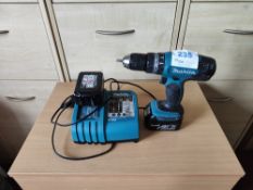 Makita cordless drill with (2) batteries and charger