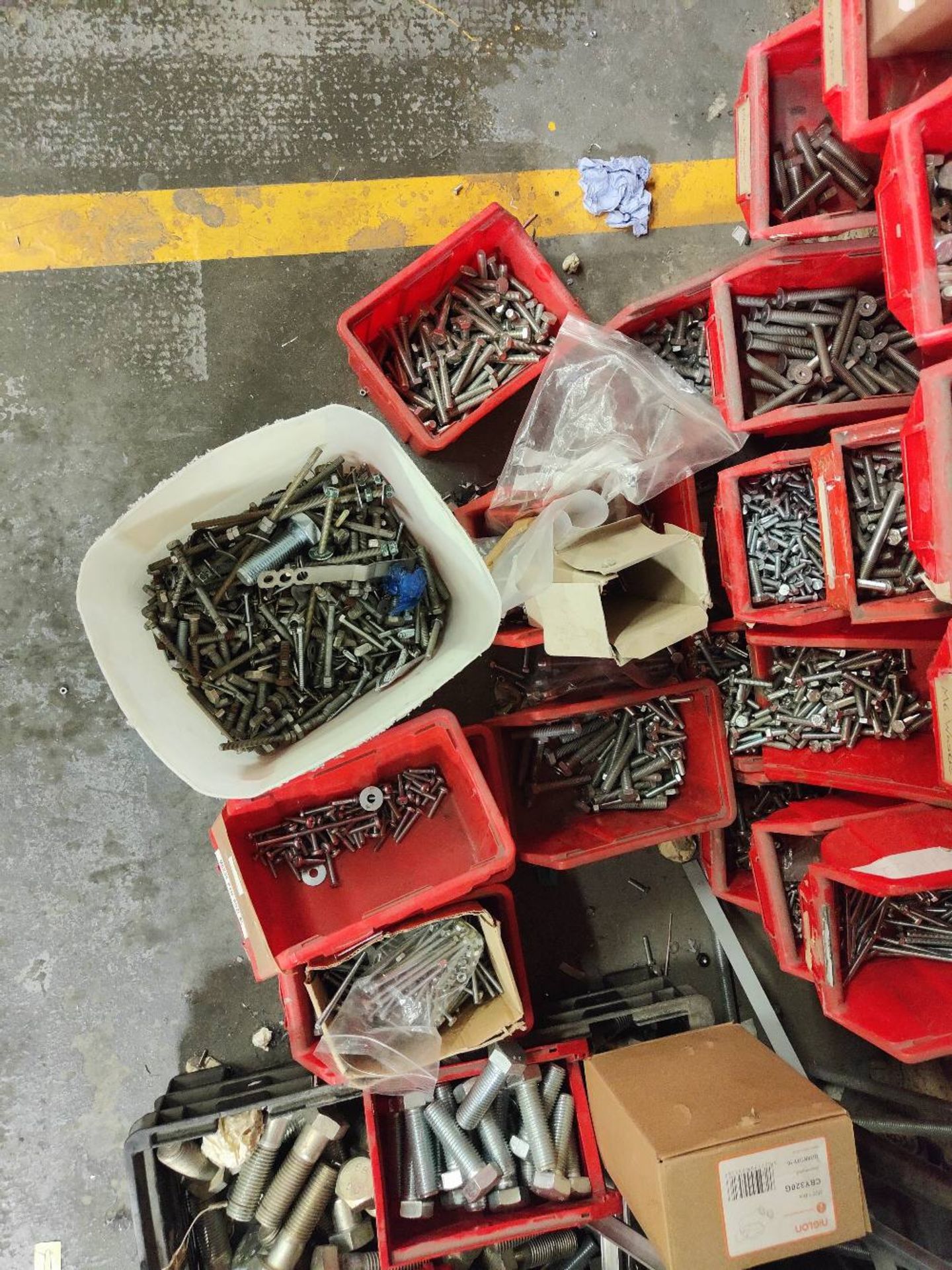 Quantity of nuts, bolts and screws as lotted - Image 4 of 4