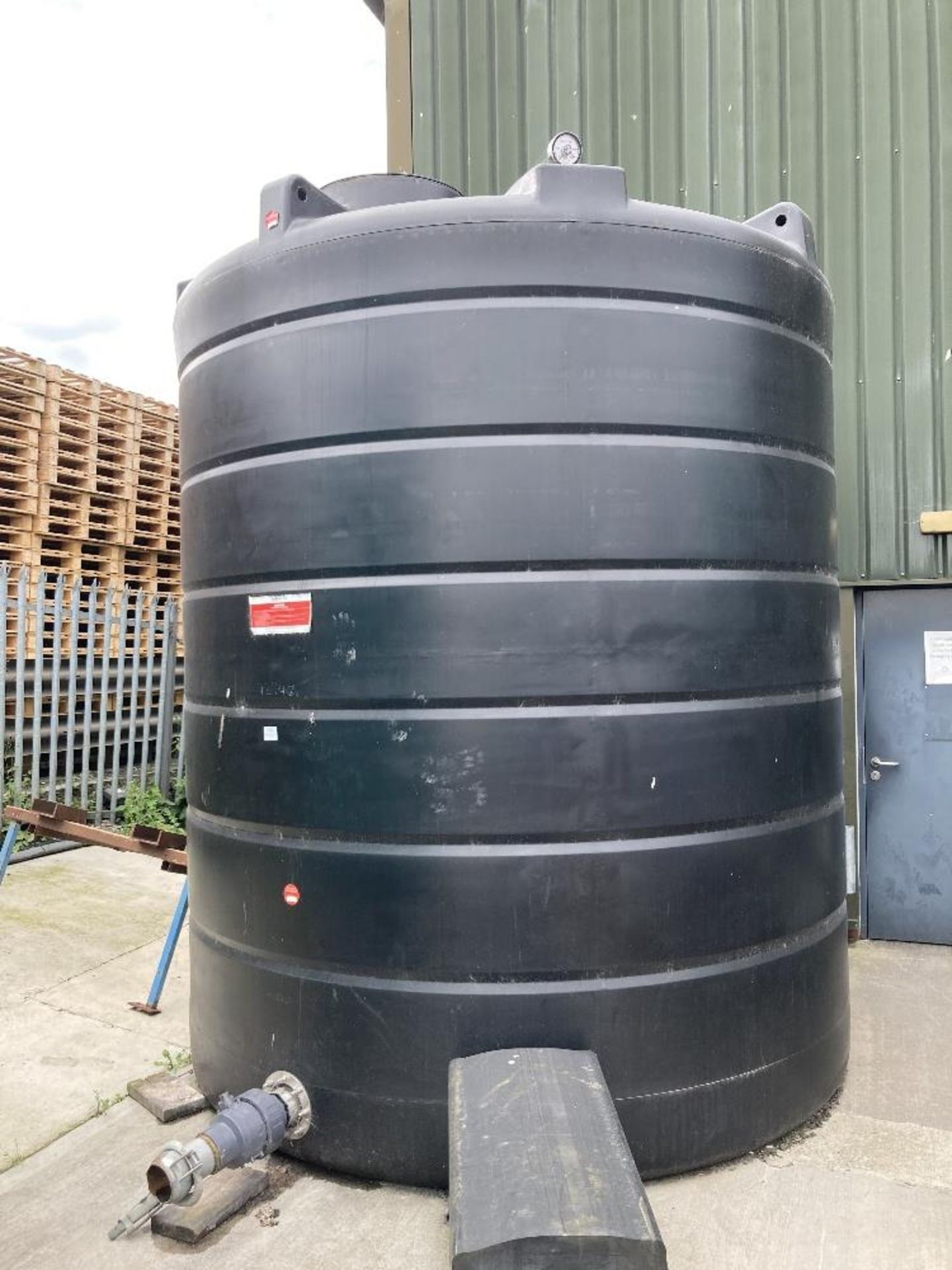 Endura Maxx 16,000 Ltr plastic tank