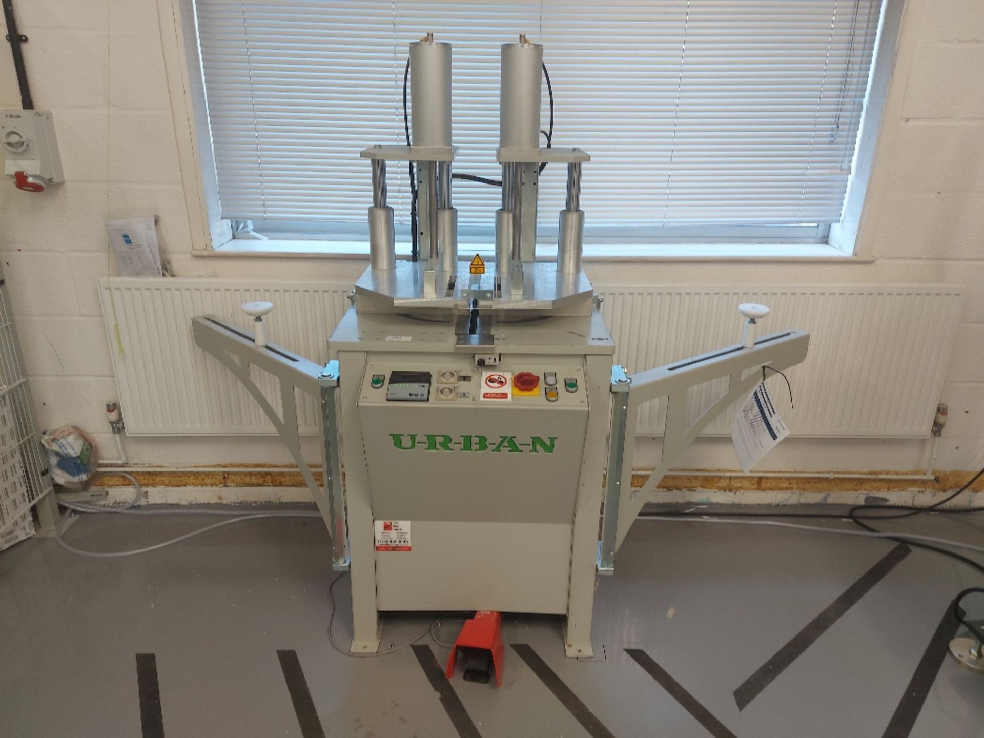 Urban AKS-1150 Single Head Double Reverse Butt Welder