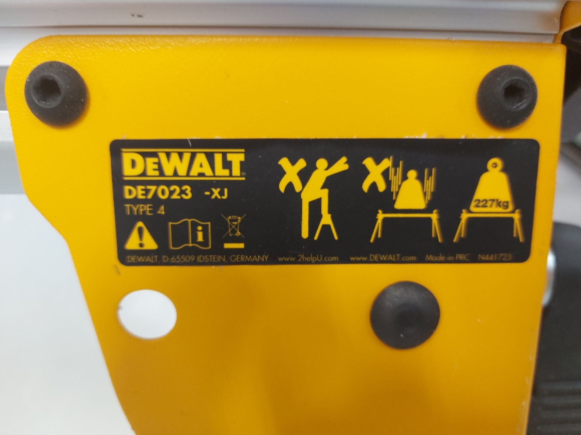 DeWalt DE7023-XJ Universal Mitre Saw Stand - Image 5 of 5