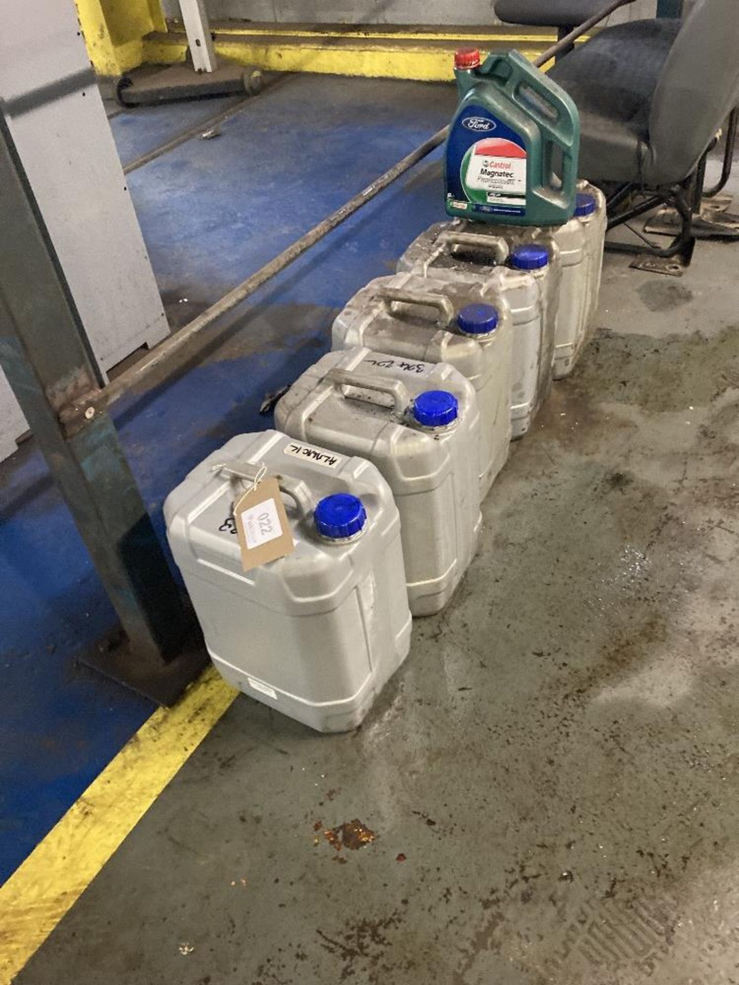 (5) various 20 litre tubs of oil including 5W-30 eco