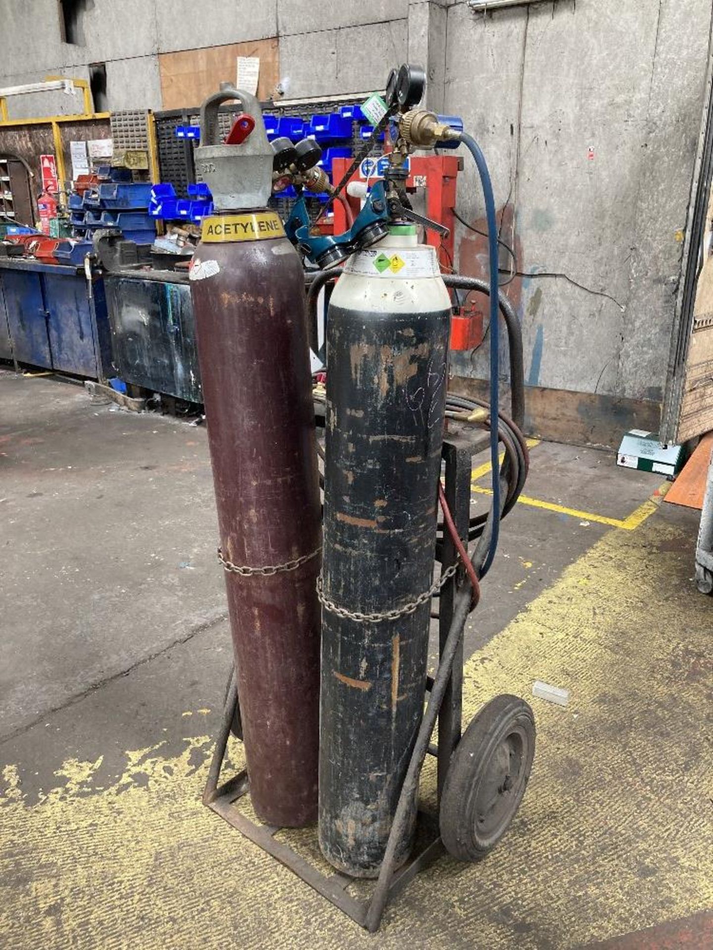 Oxyacetylene cutting torch and bottle trolley