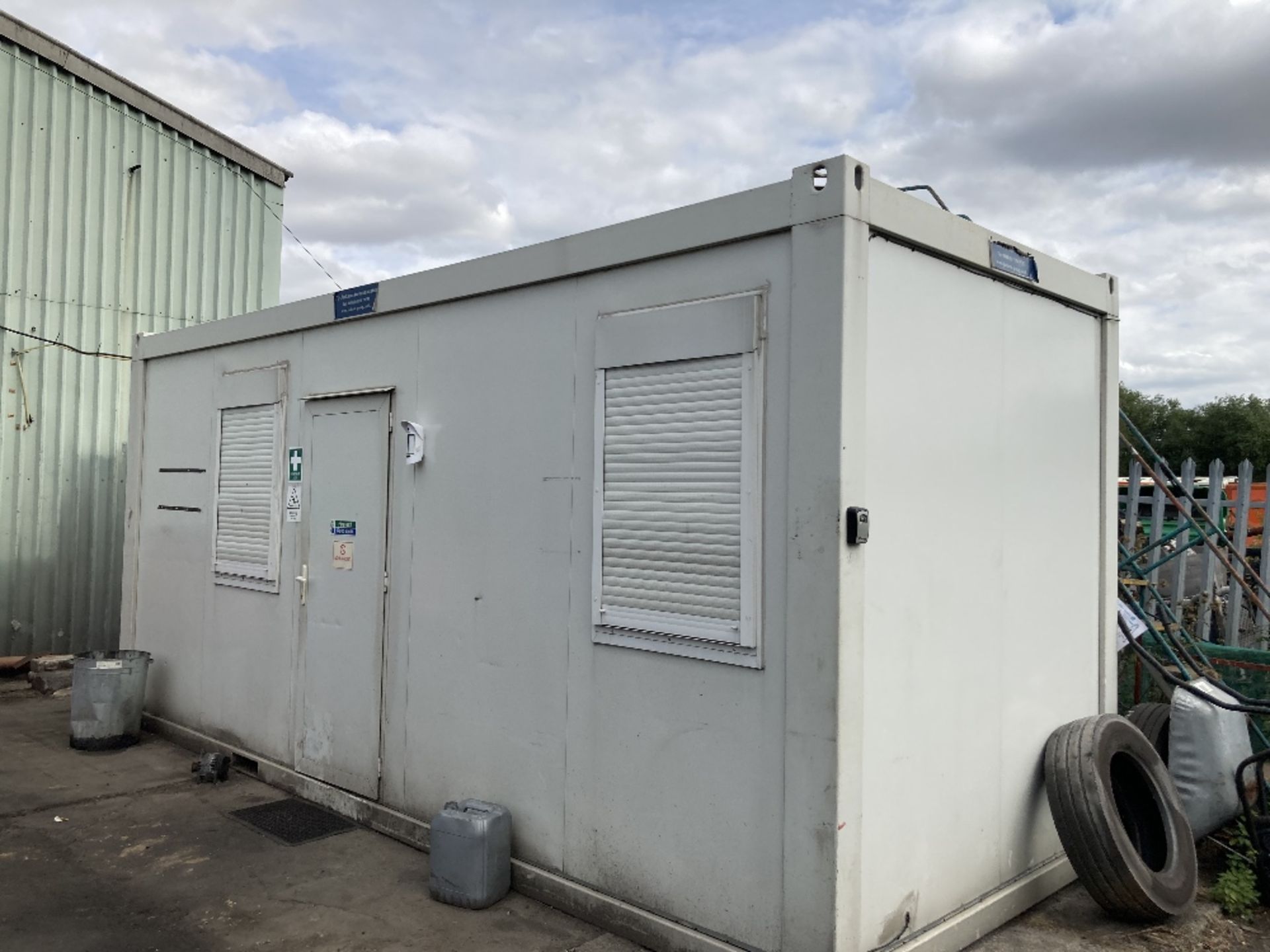 TF Jackson Portable Buildings 20' x 8' Anti-Vandal 60/40 Welfare/Office Unit - Image 3 of 17