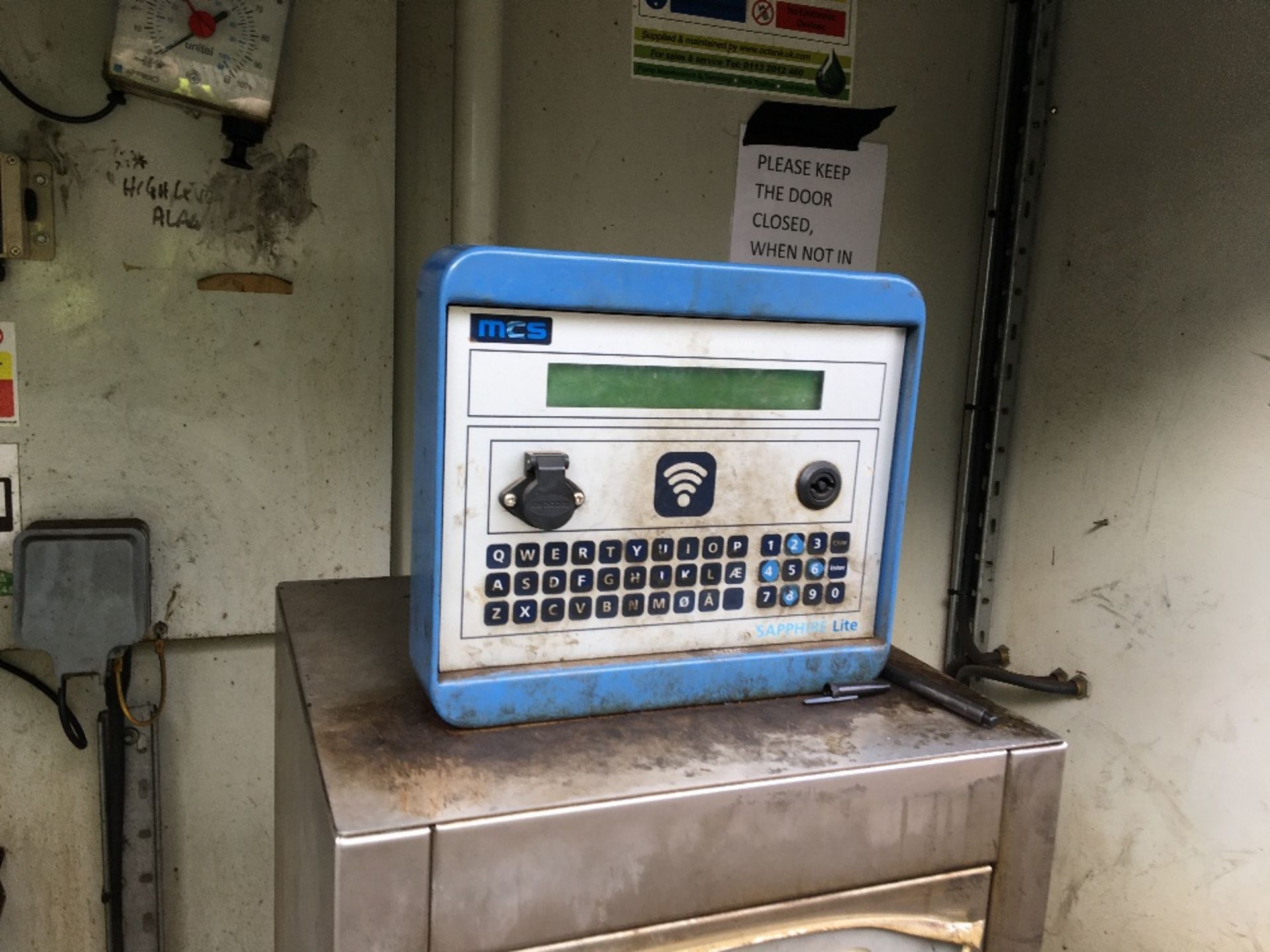 UK Bunded 14,000ltr steel diesel tank & Pumptronics Octane Dispenser Readout/Nozzle - Image 4 of 8