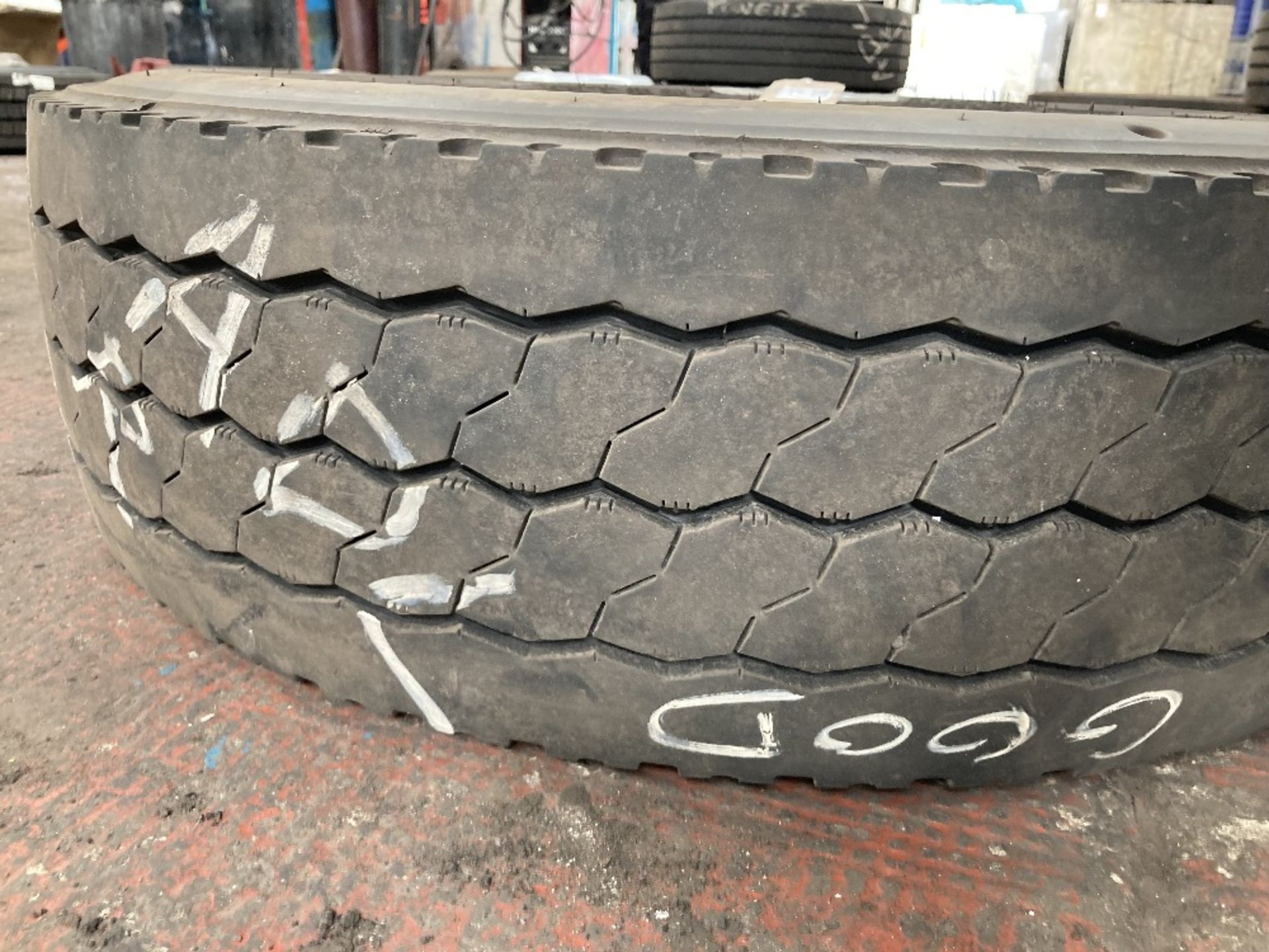 (1) Giti GT867 245/70R 19.5 Regroovable Tyre - Image 5 of 5