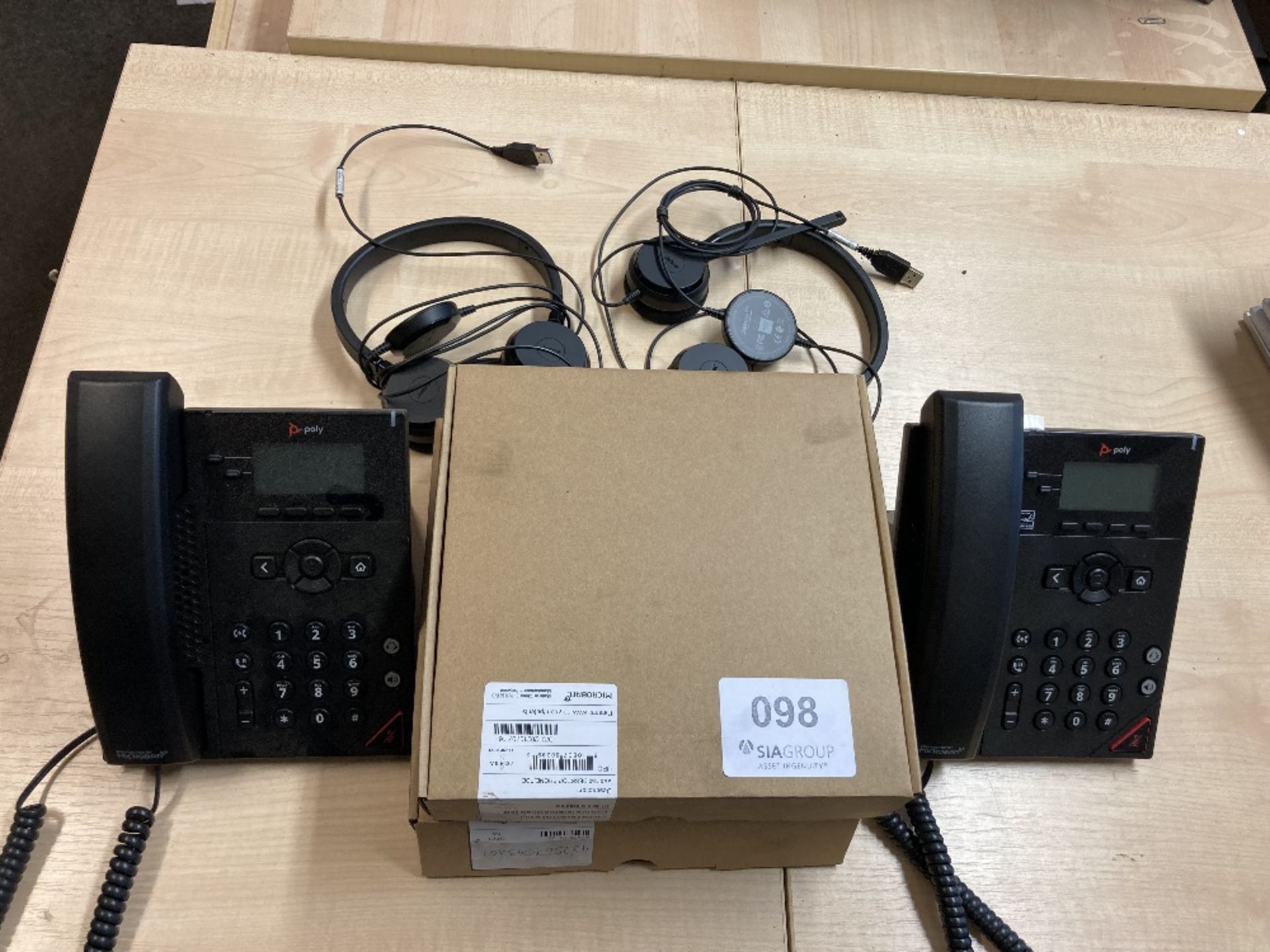 (4) Poly VVX150 Desktop IP Phone & (2) Jabra HSC016 USB Headsets - Image 6 of 6