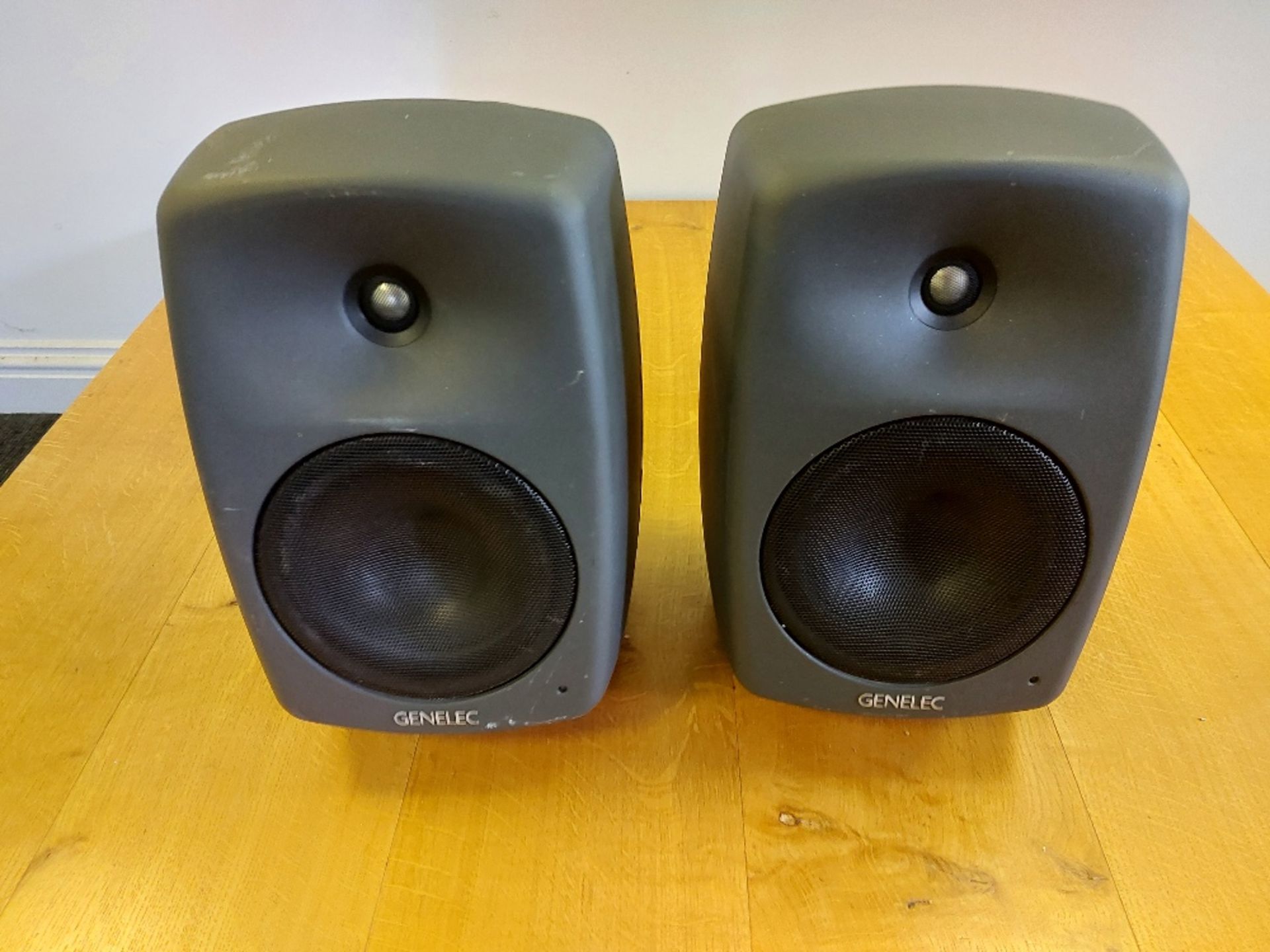 (2) Genelec 8040A Bi-Amplified Loud Speakers
