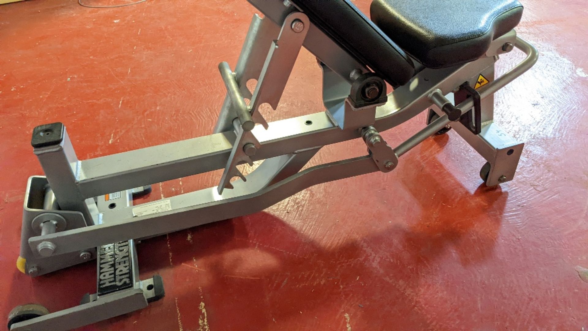 Hammer Strength Adjustable Bench - Image 6 of 6