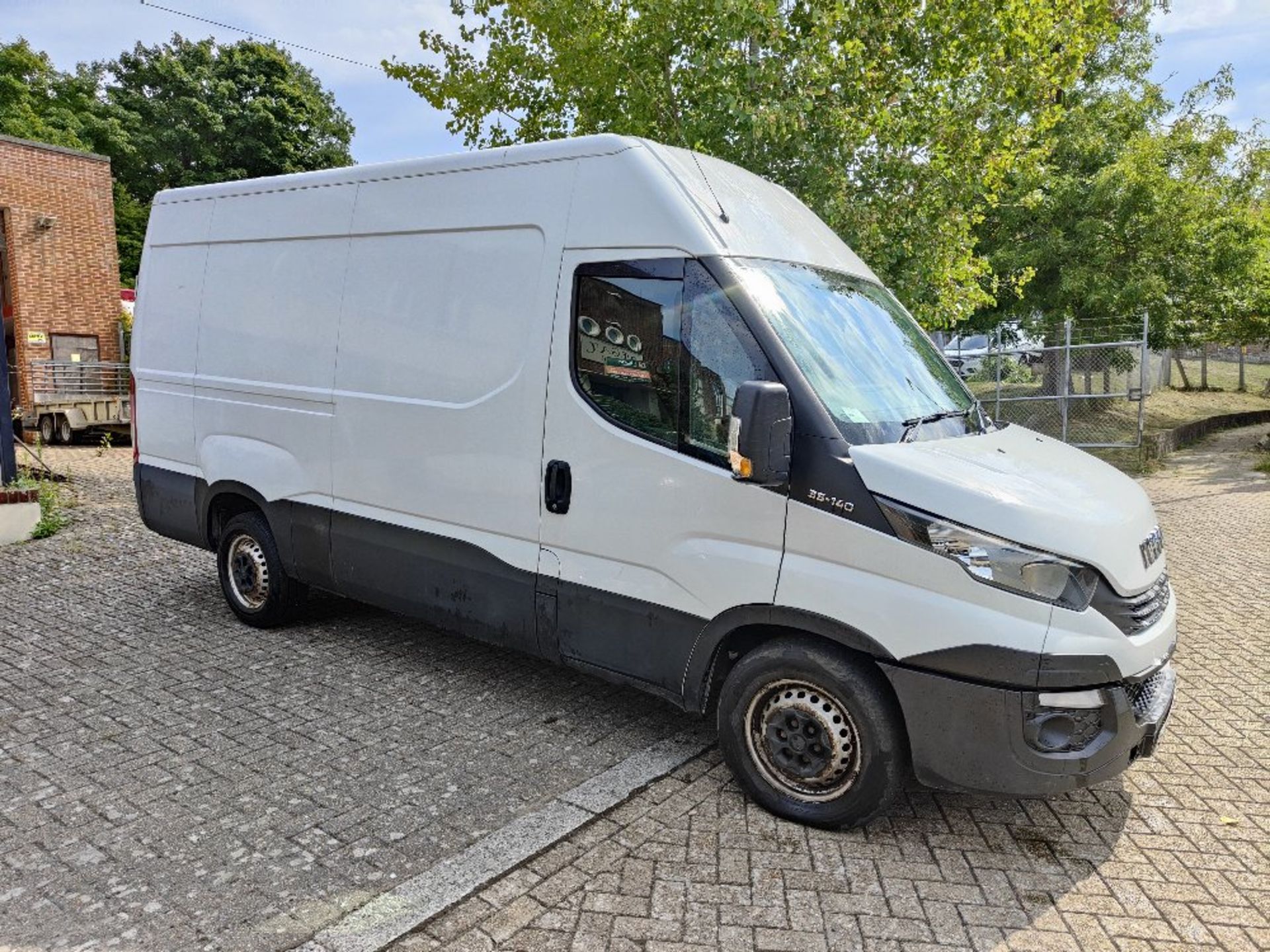 Iveco Daily 3520 WB 2.3D 35S14 High Roof Van - Image 4 of 23