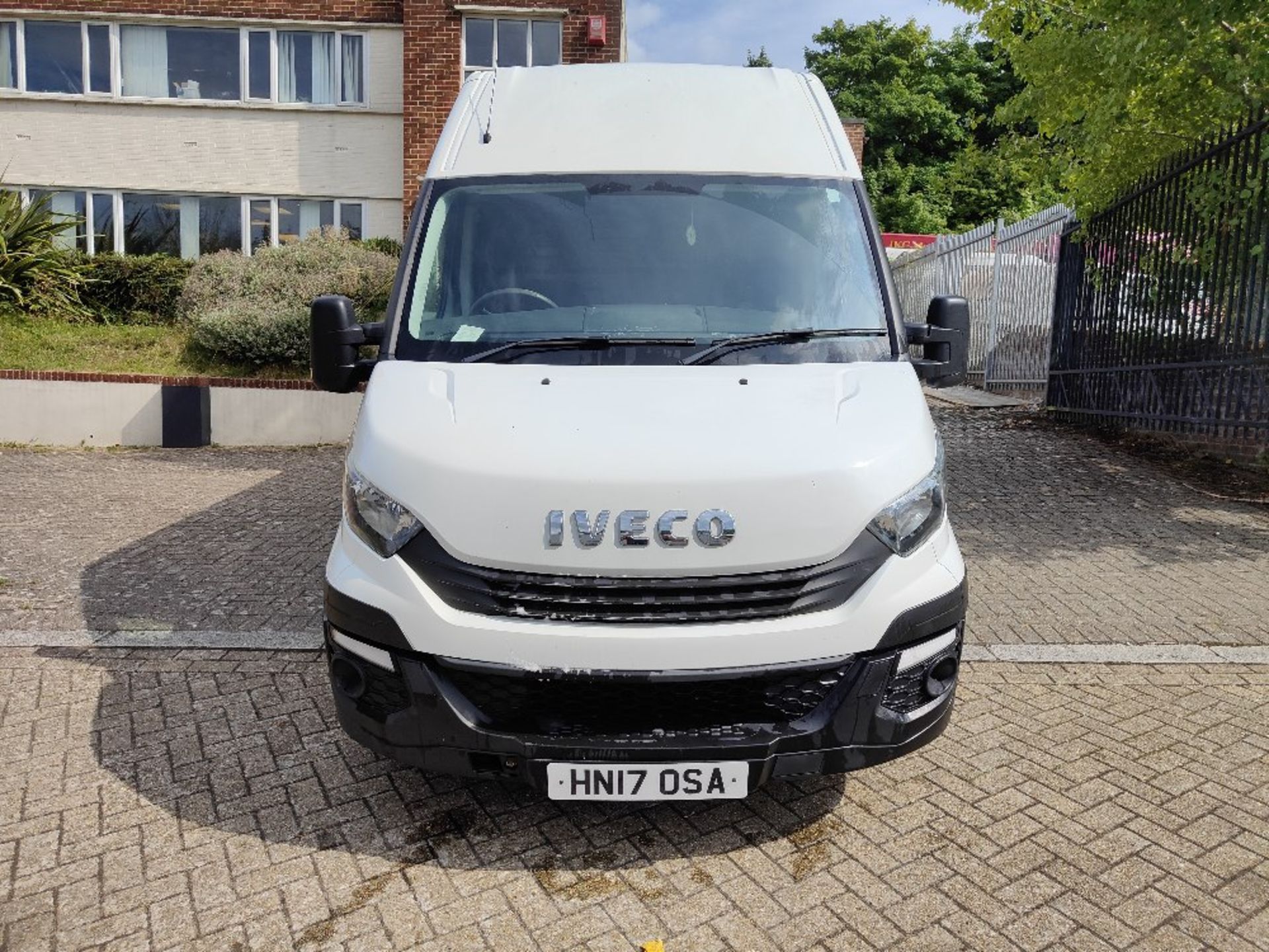 Iveco Daily 3520 WB 2.3D 35S14 High Roof Van - Image 2 of 23