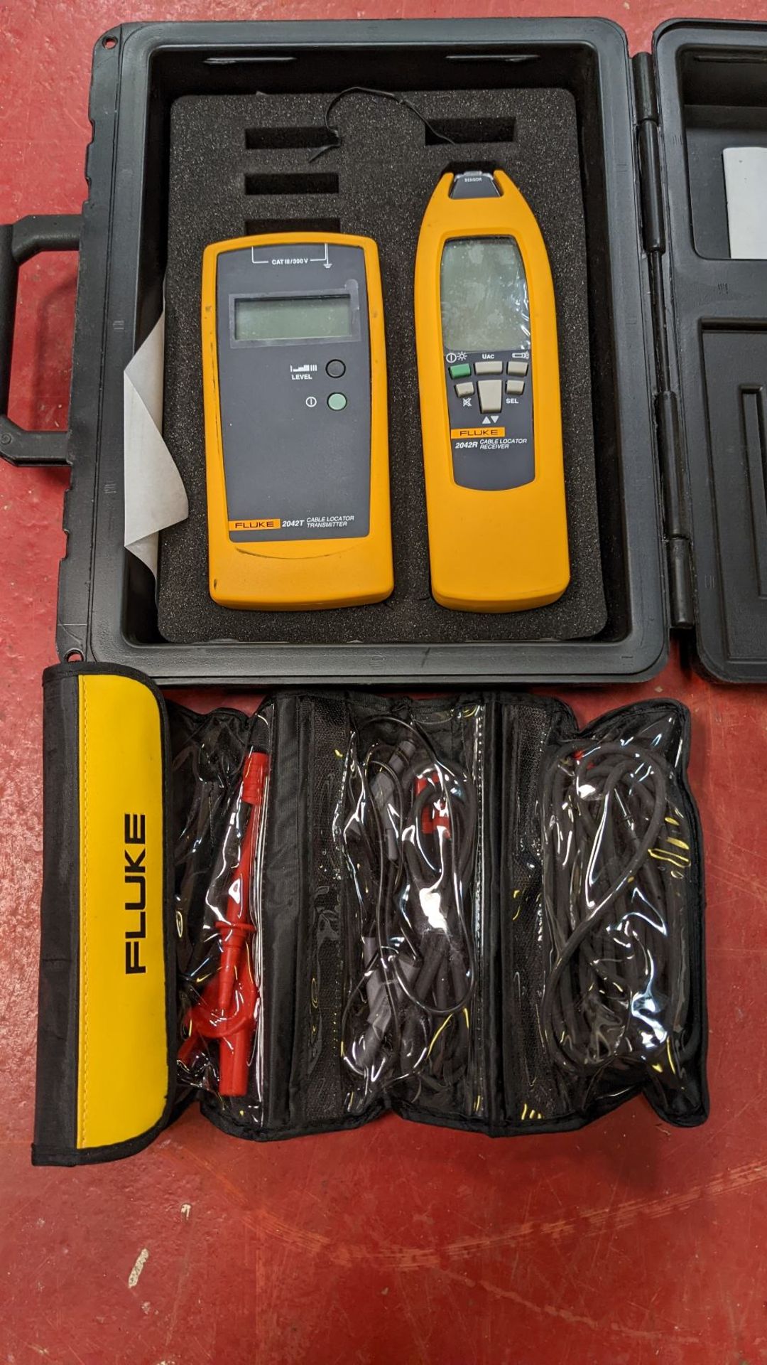 FLUKE 2042 cable locator transmitter and receiver - Image 4 of 4