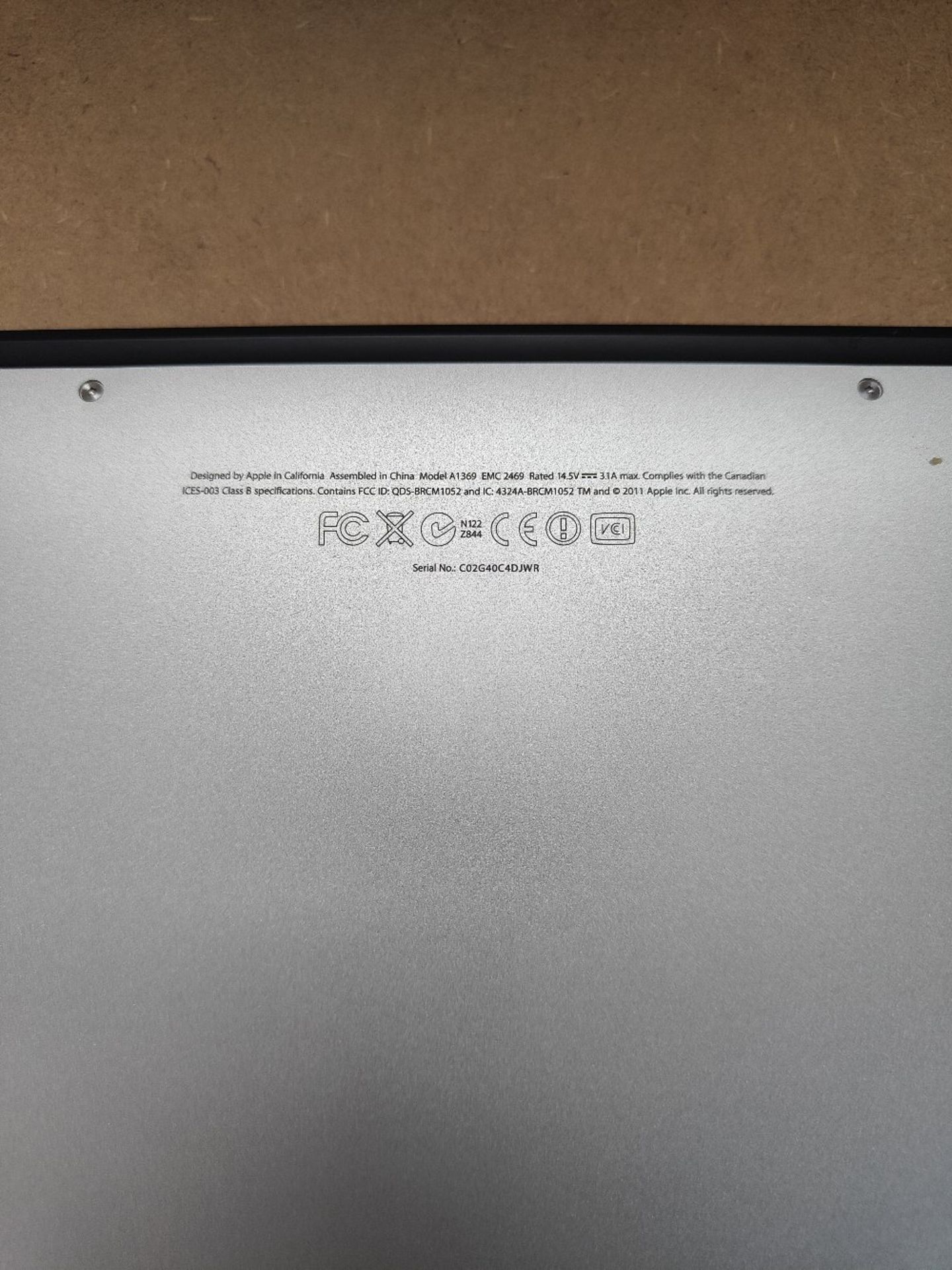 Apple Macbook Air - 13" (2011) - Intel i7 - Image 4 of 4