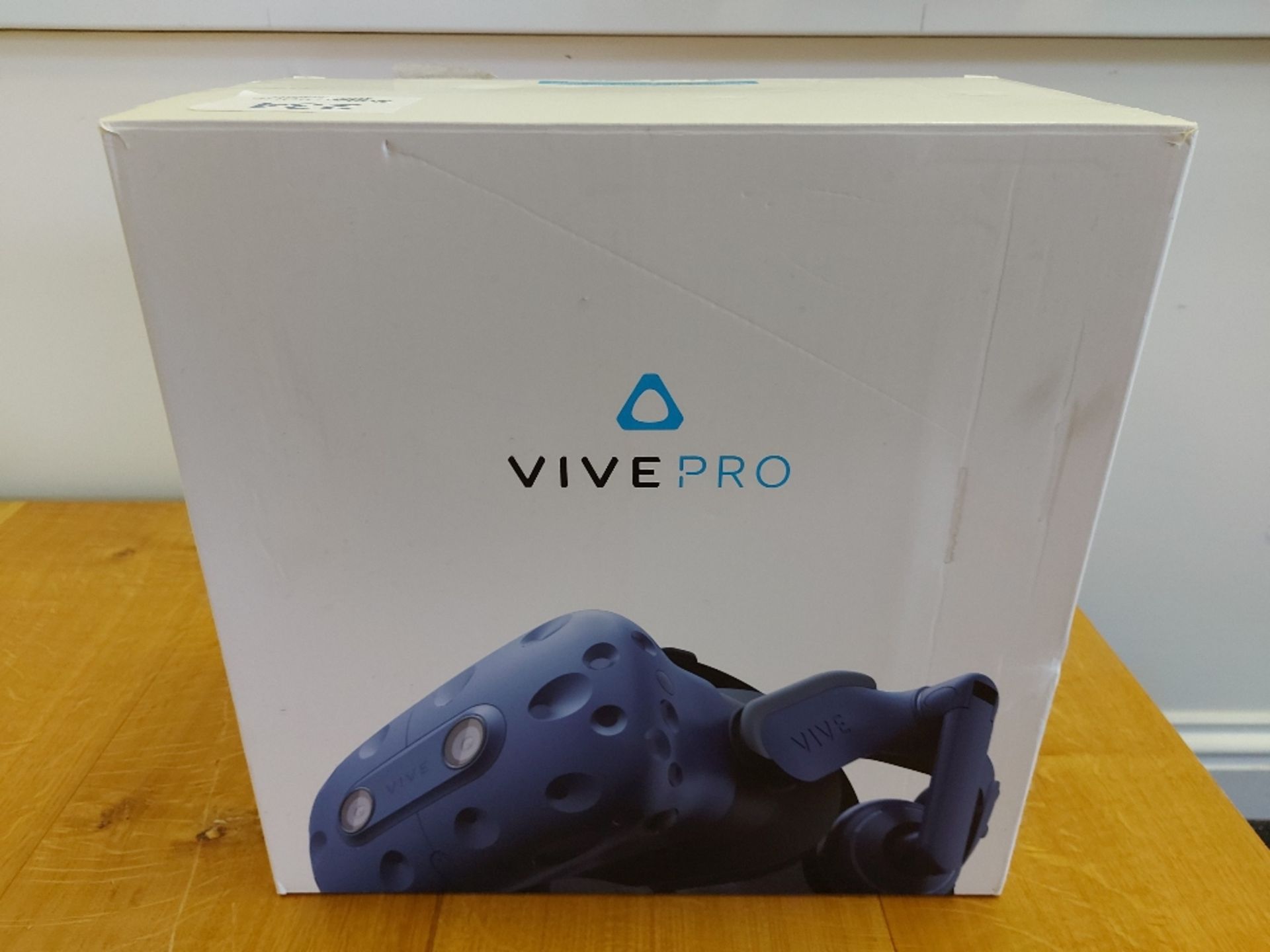 HTC Vive Virtual reality Headset - Image 2 of 2