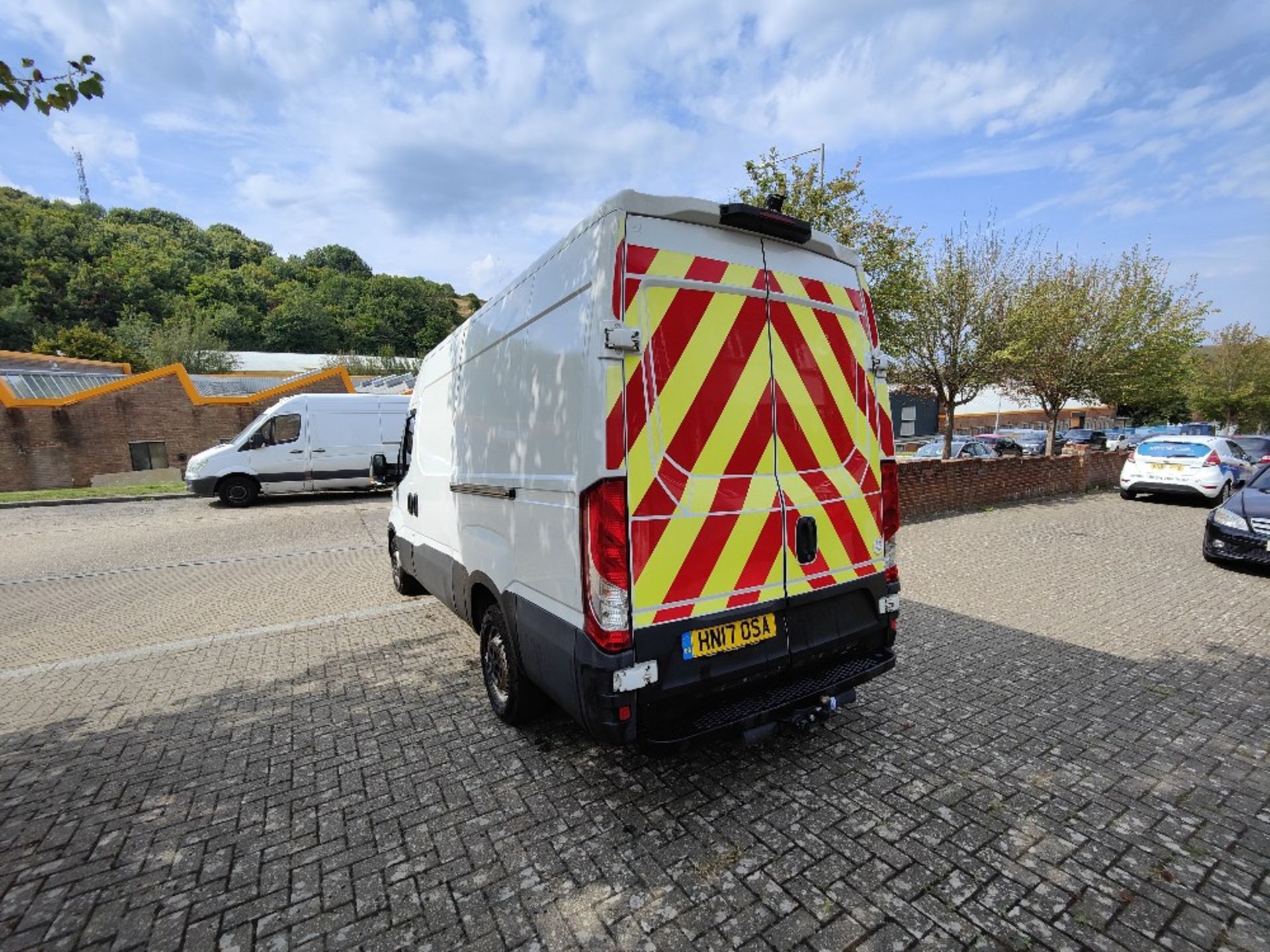 Iveco Daily 3520 WB 2.3D 35S14 High Roof Van - Image 9 of 23