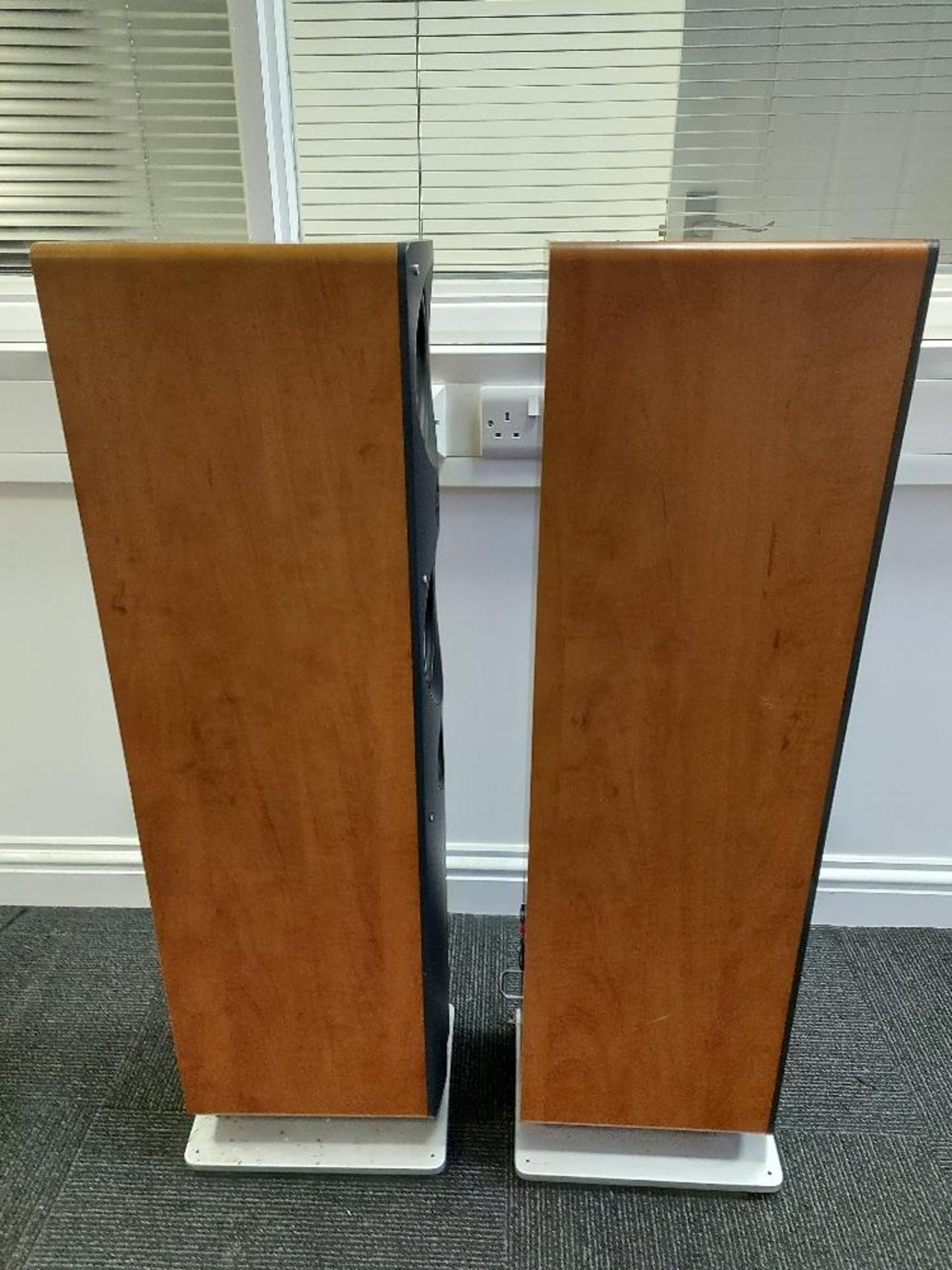 (2) Q Acoustics 1050 Floor Standing Speakers - Image 4 of 4