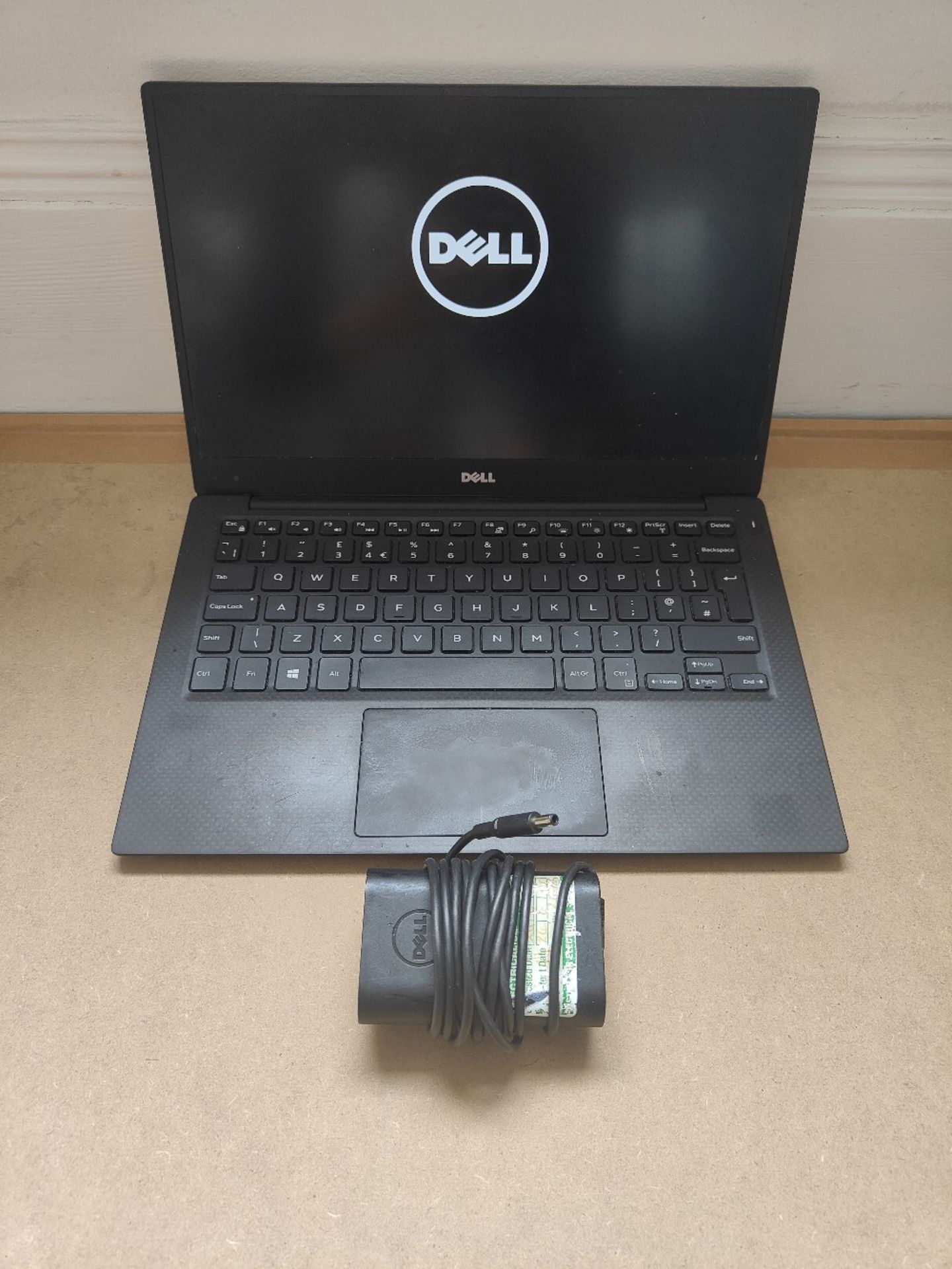 Dell XPS 13 9360 Laptop (2017) - Intel i5 8th Gen