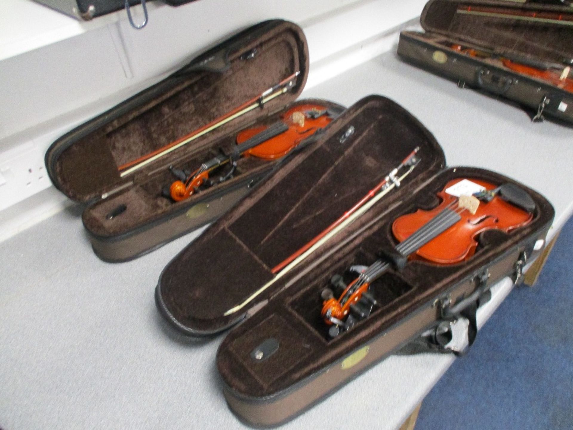 (2) 1/4 Violin Bow and Case - Image 4 of 4