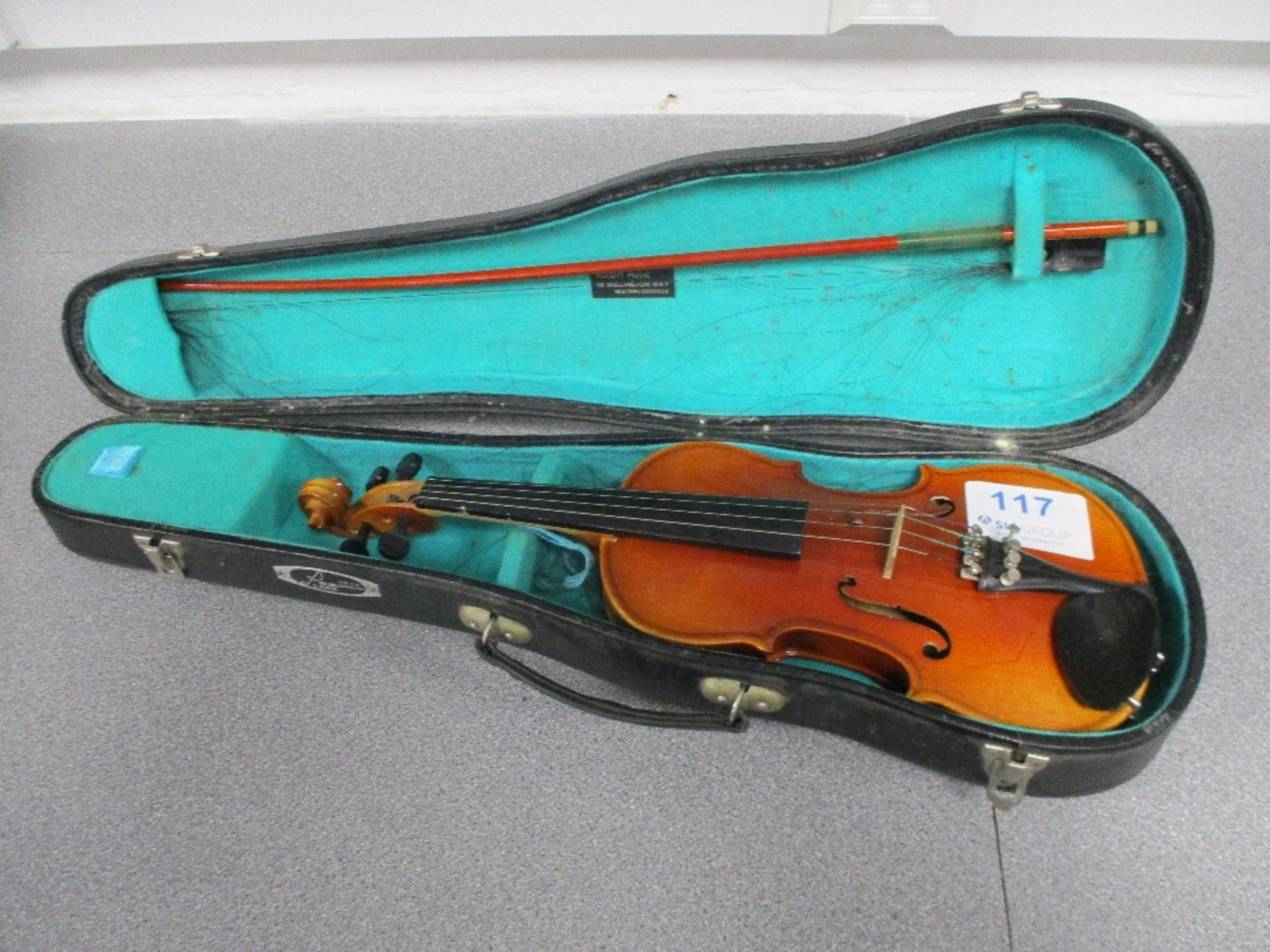 1/4 Violin Bow and Case - Image 3 of 4