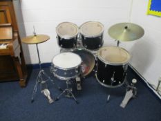 Dixon Drum Kit
