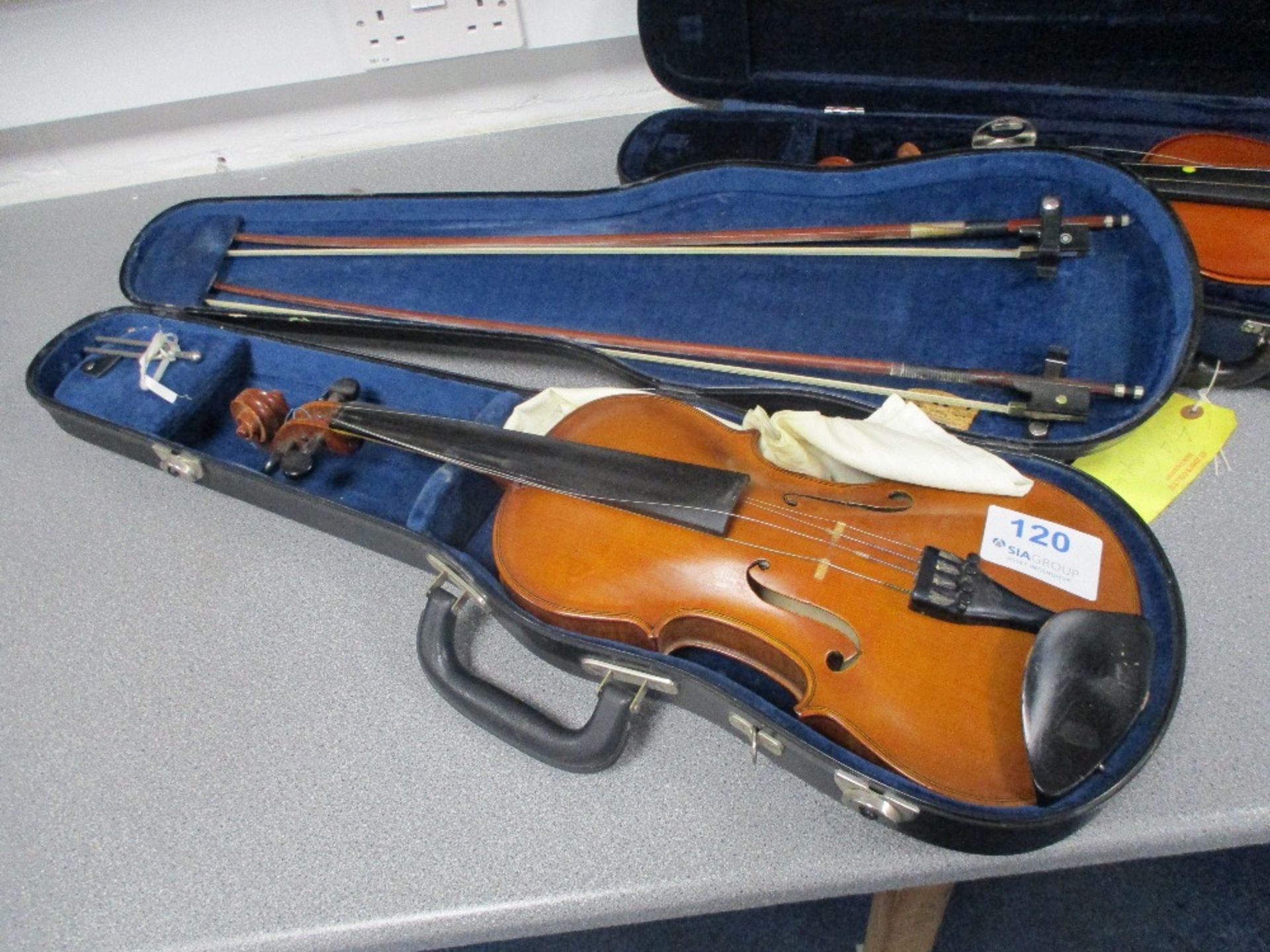 (2) 4/4 Violin Bow and Case - Image 3 of 4