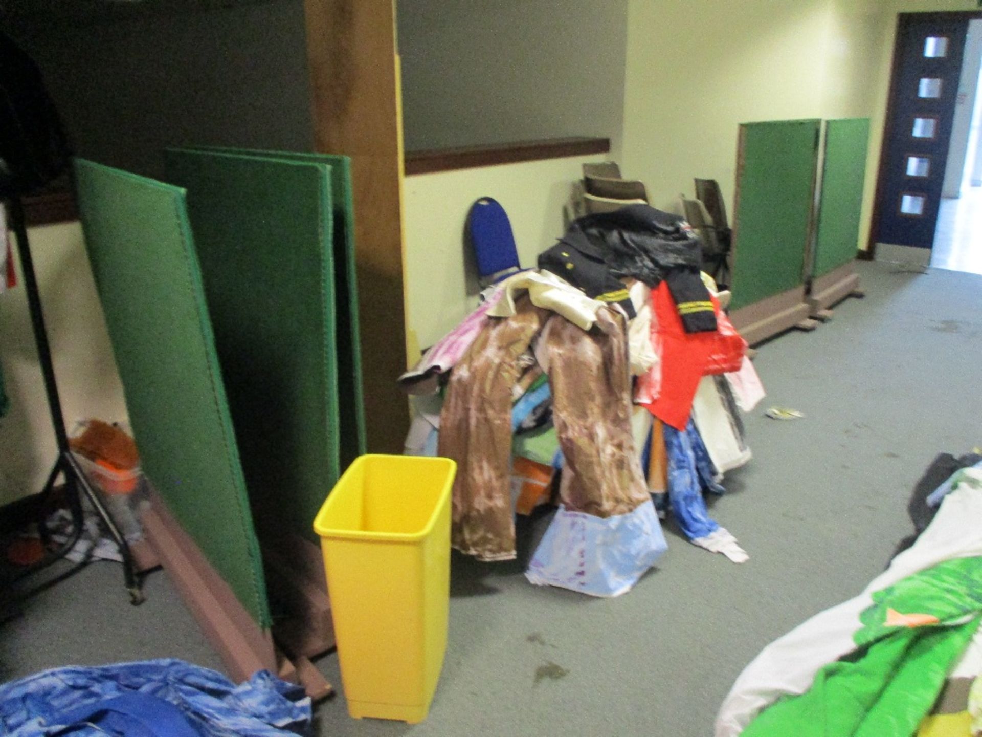 Contents of Sportshall Walk Way - Image 2 of 4