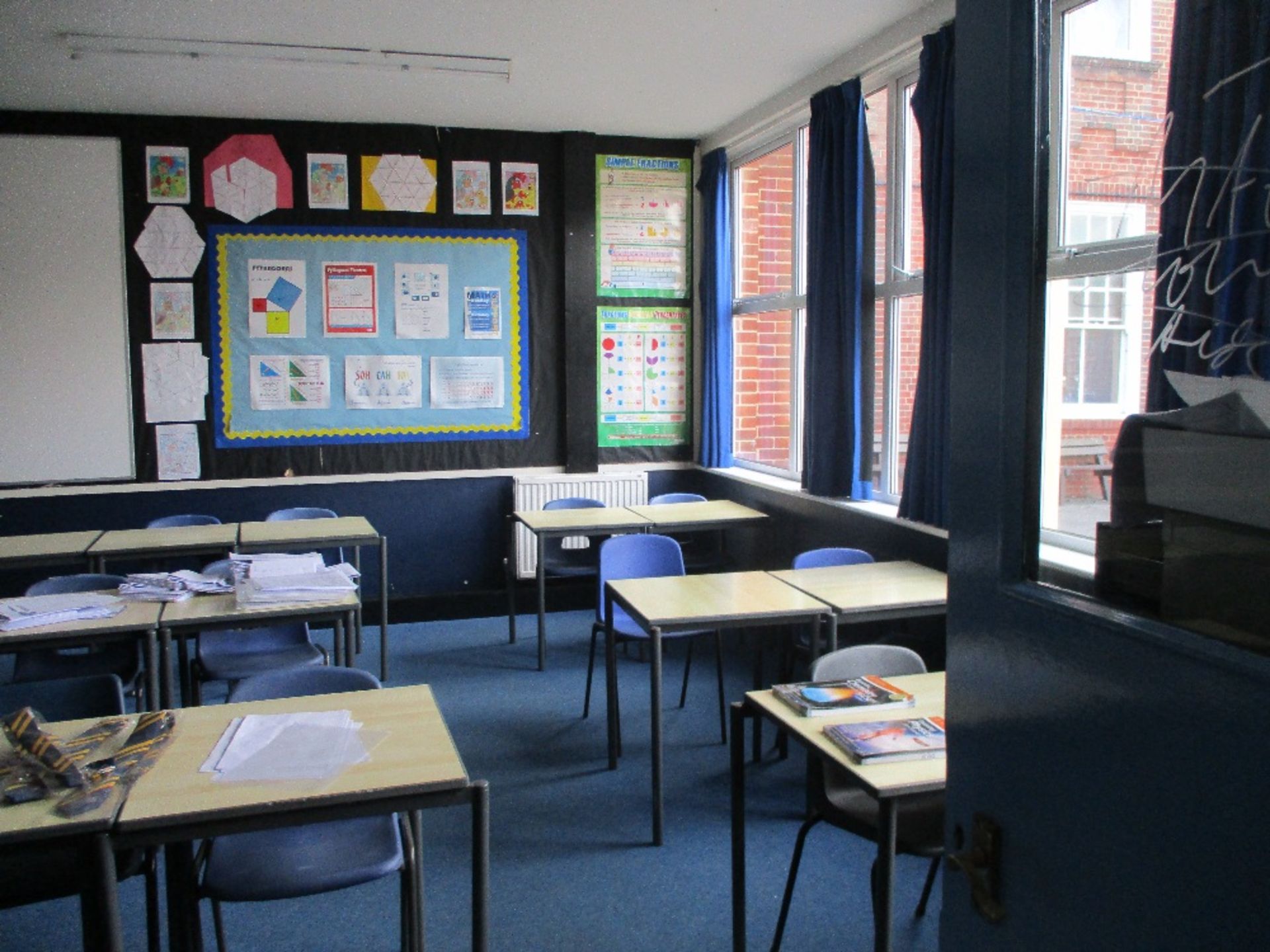 Contents of jubilee block Ground floor classrooms - Image 2 of 9