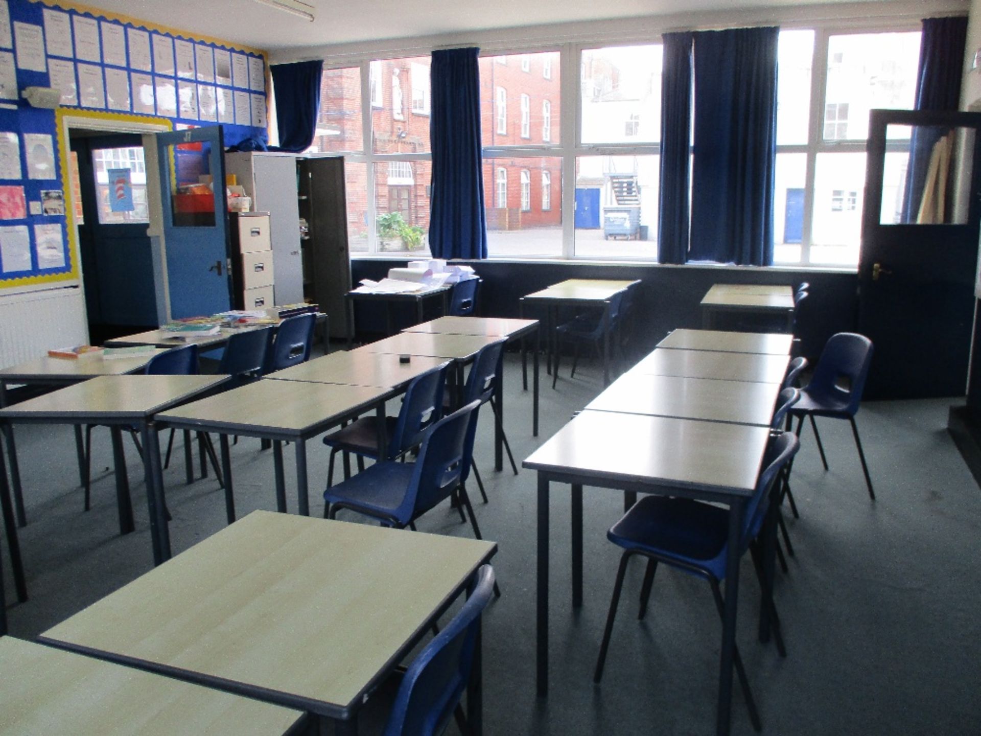 Contents of jubilee block Ground floor classrooms - Image 5 of 9