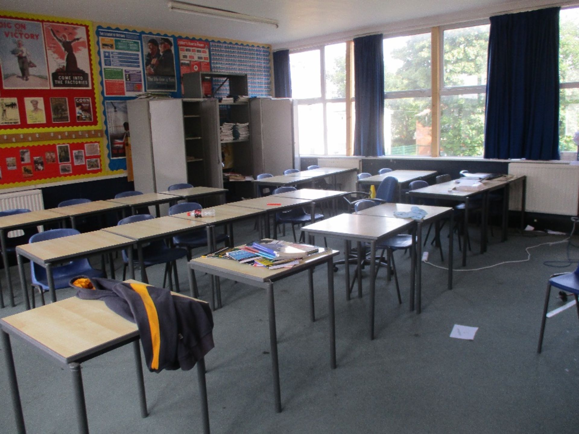 Contents of jubilee block First floor classrooms - Image 3 of 7