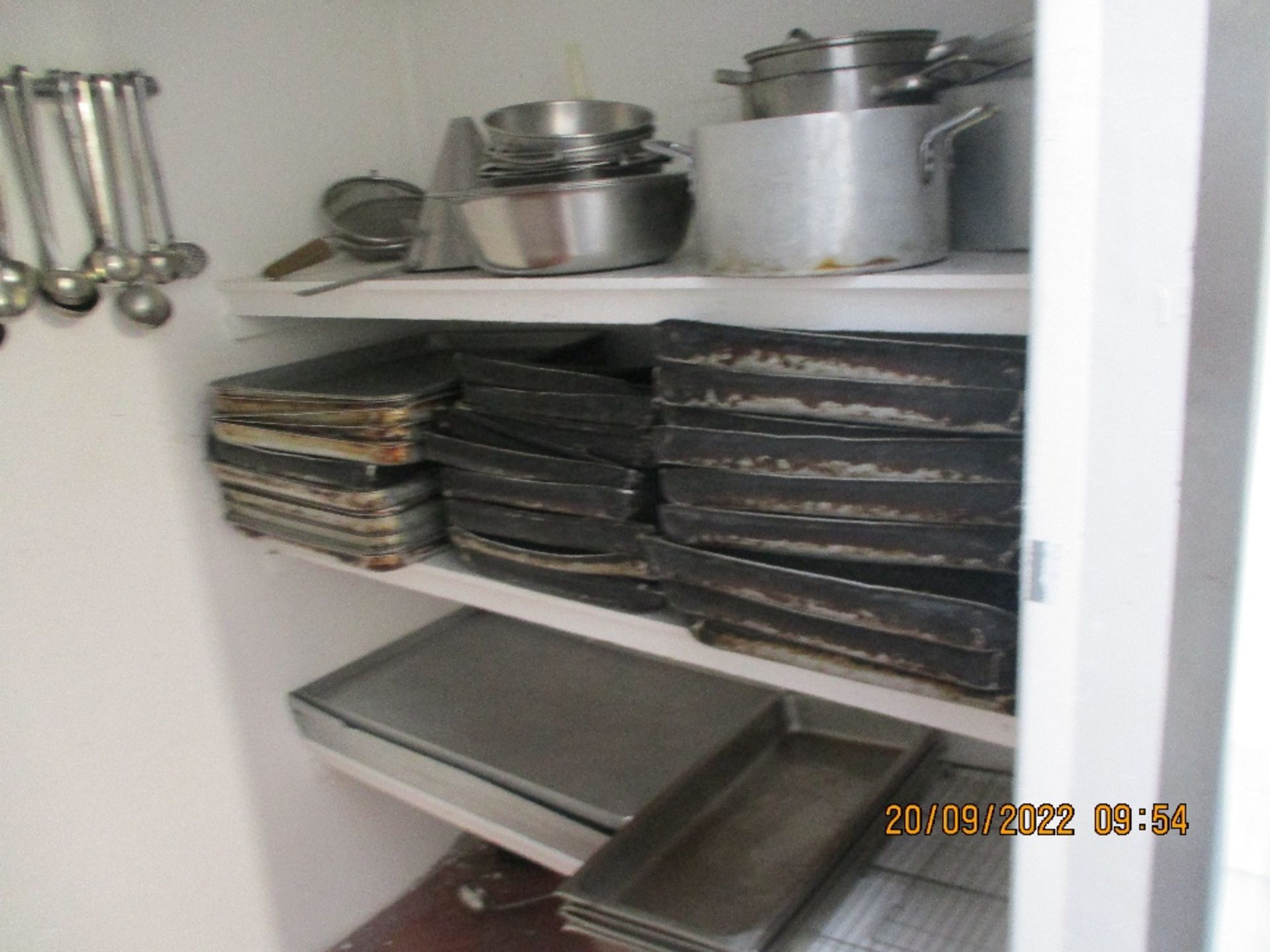 Contents of Cookware - Image 3 of 5