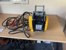 Duke DU-230A 110v pendulum controlled mountable winch