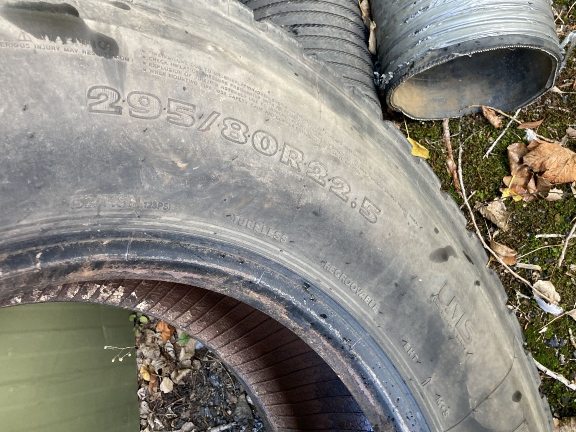 Hankook DH05 295/80R 22.5 radial tubeless regroovable HGV tyre - Image 5 of 5