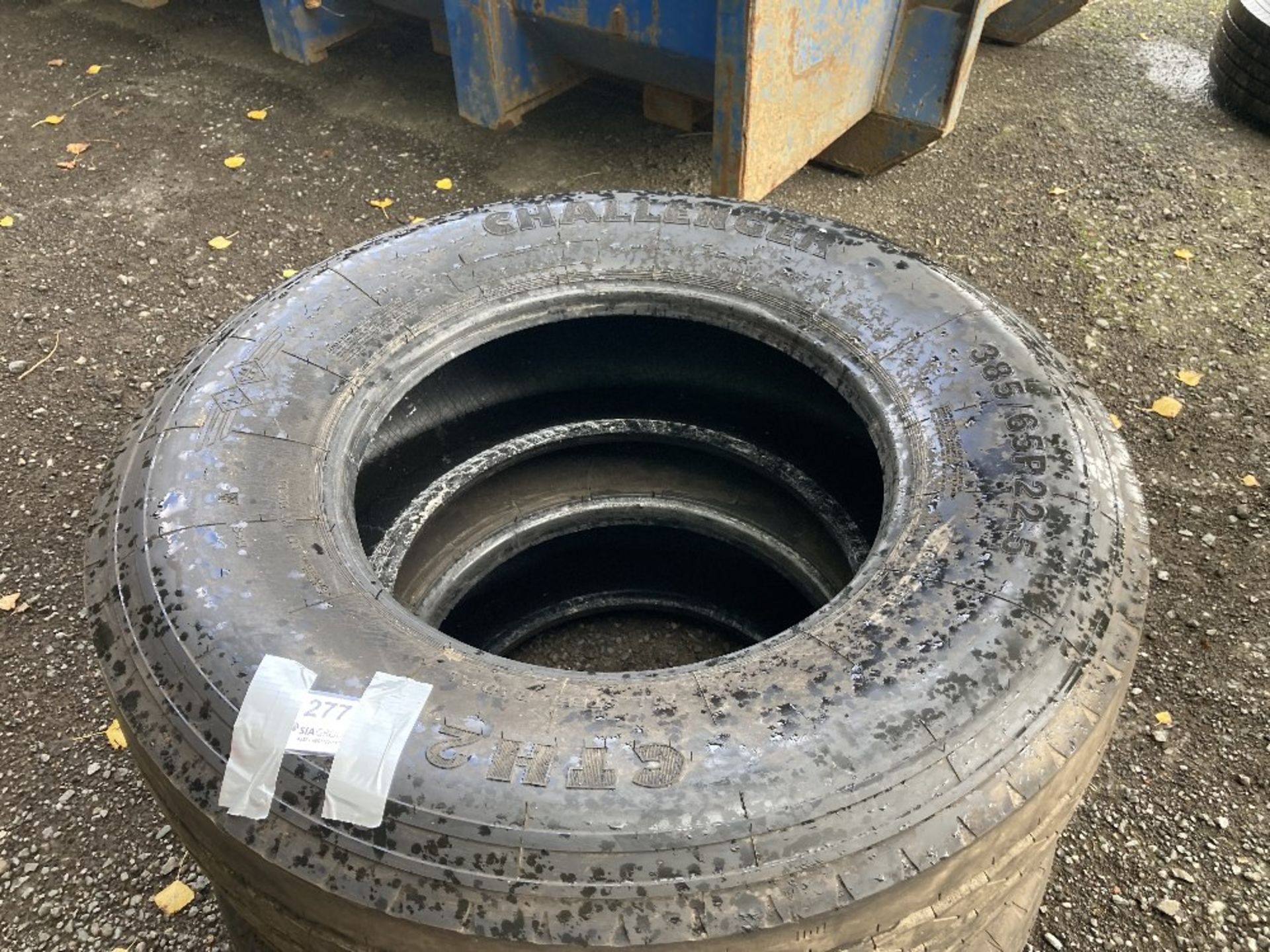 Challenger CTH2 385/65R 22.5 radial tubeless regroovable HGV tyre - Image 2 of 6