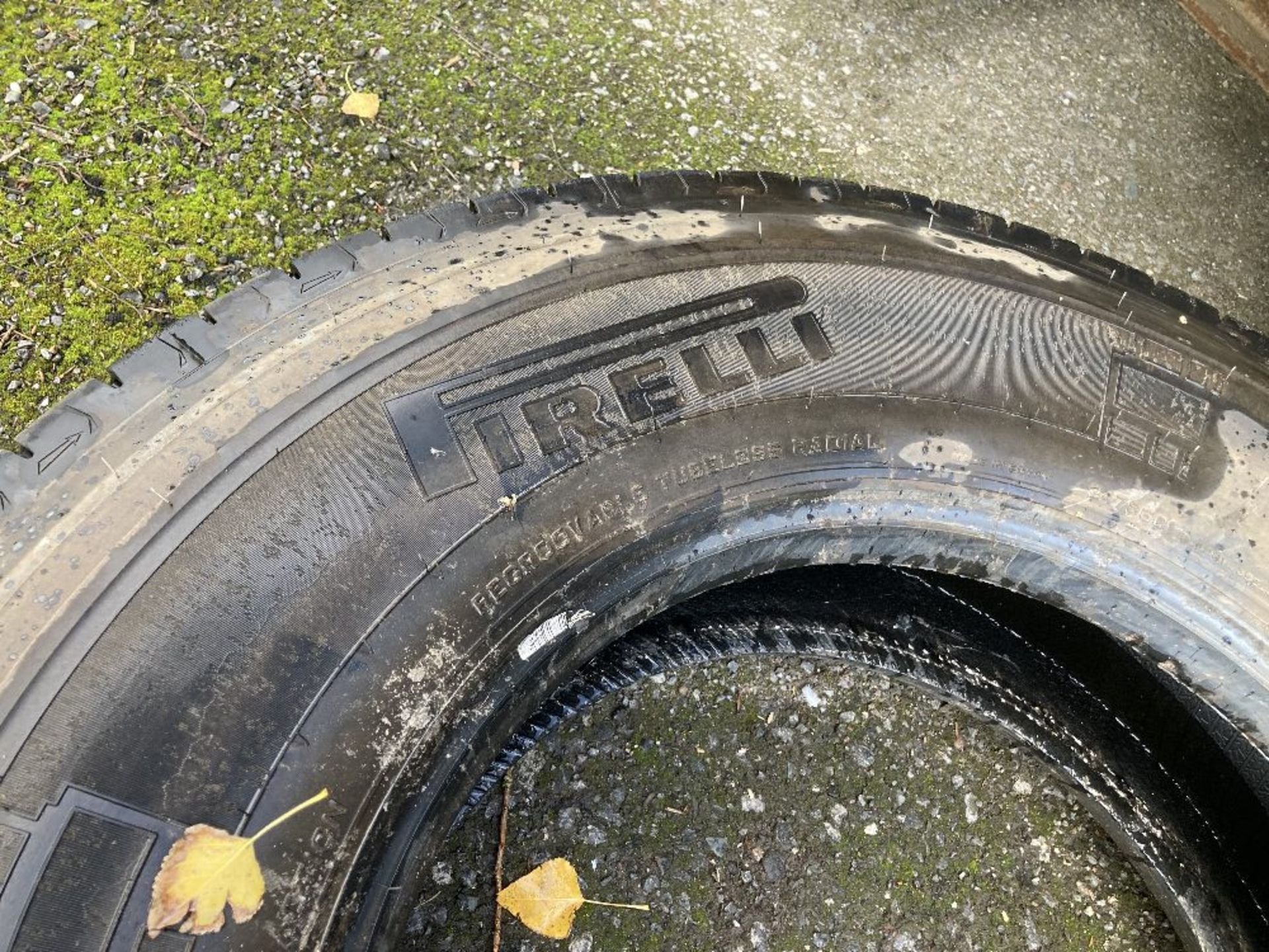 Pirelli Itineris D 315/80R 22.5 radial tubeless regroovable HGV tyre - Image 3 of 6