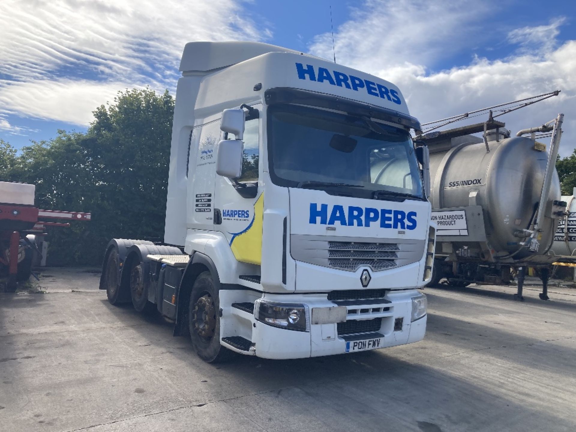 PO11 FWV Renault Premium 460 6x2 Tractor Unit - Image 3 of 29