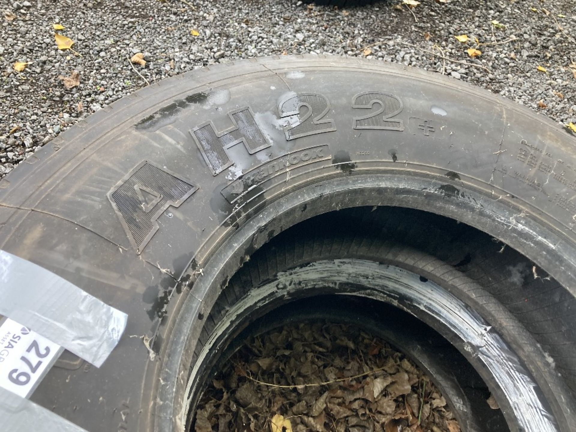 Hankook AH22+ 315/80R 22.5 radial tubeless regroovable HGV tyres - Image 4 of 5