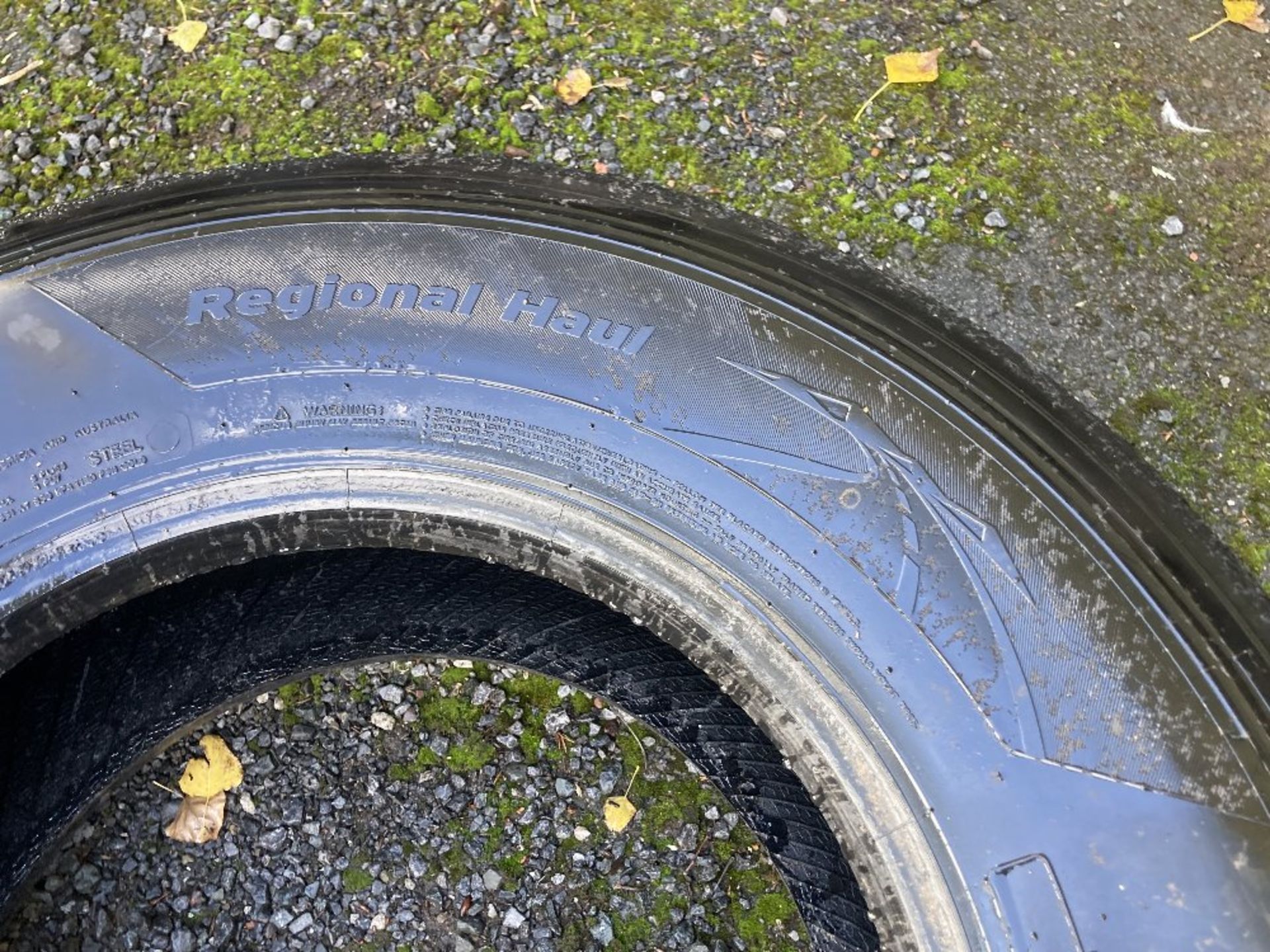 Hankook SmartFlex TH31 radial tubeless regroovable HGV tyre - Image 3 of 5