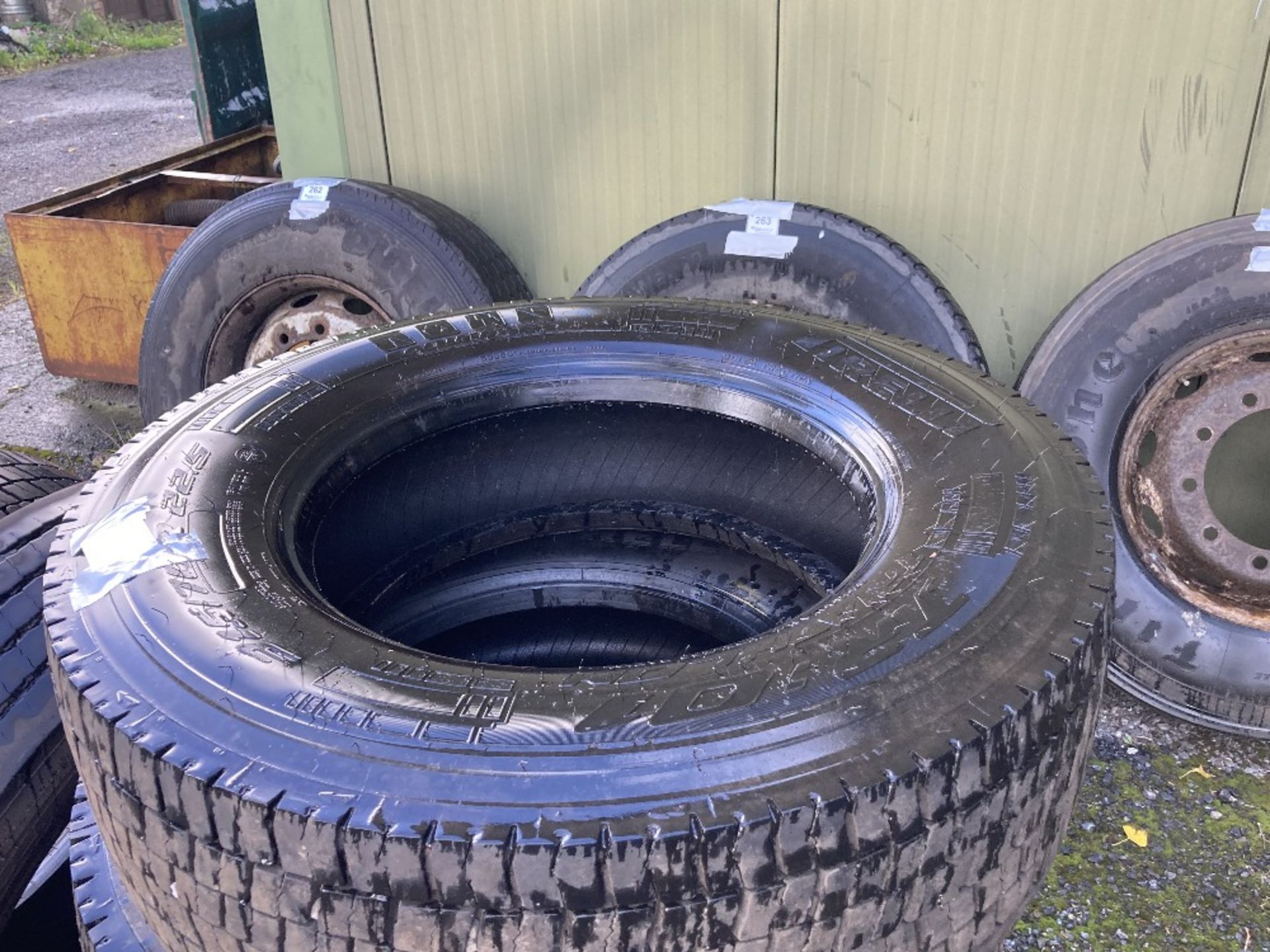 (6) Pirelli TR-01 radial tubeless regroovable HGV tyres - Image 2 of 6